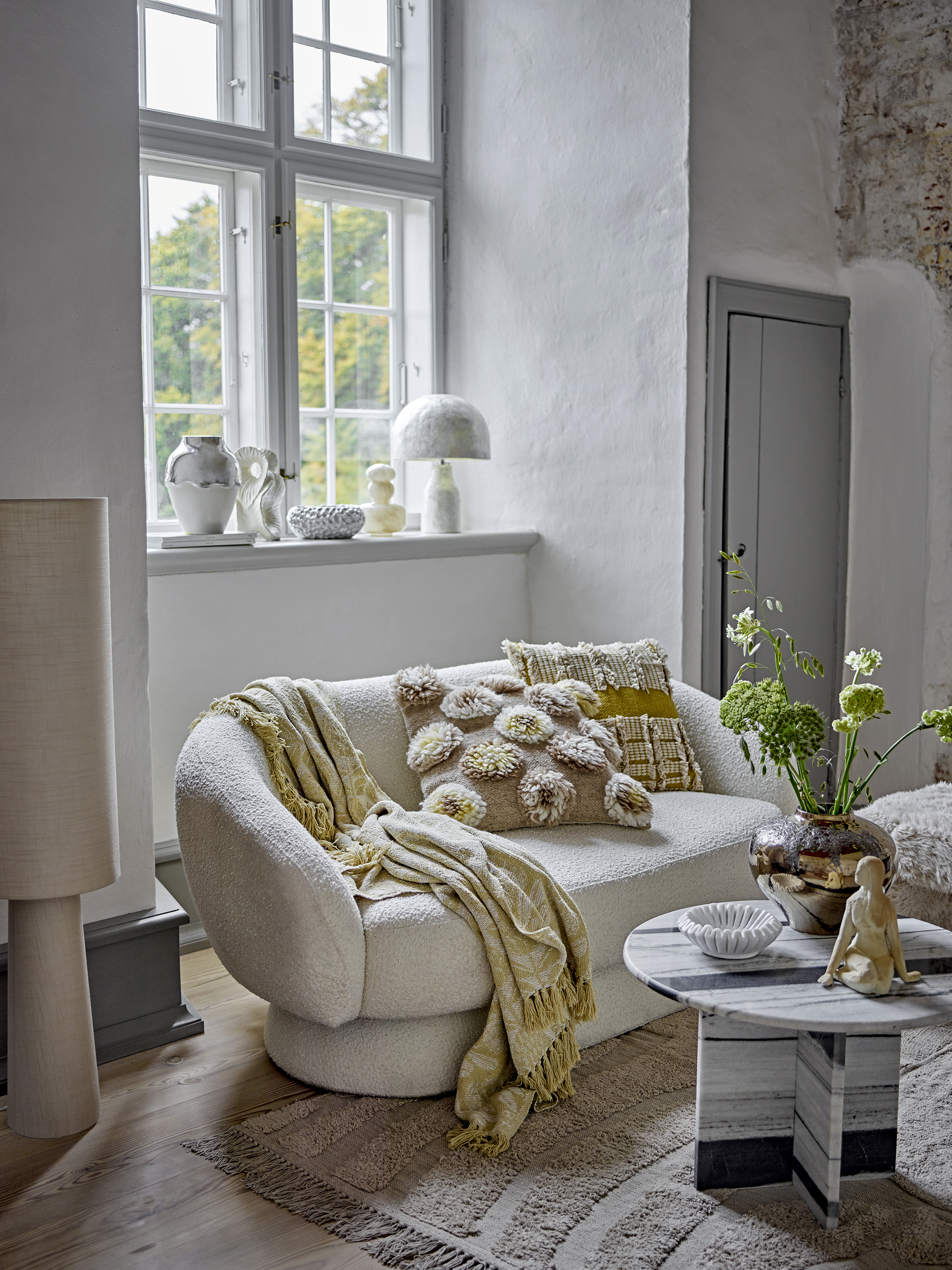 Kavos staliukas Rosito