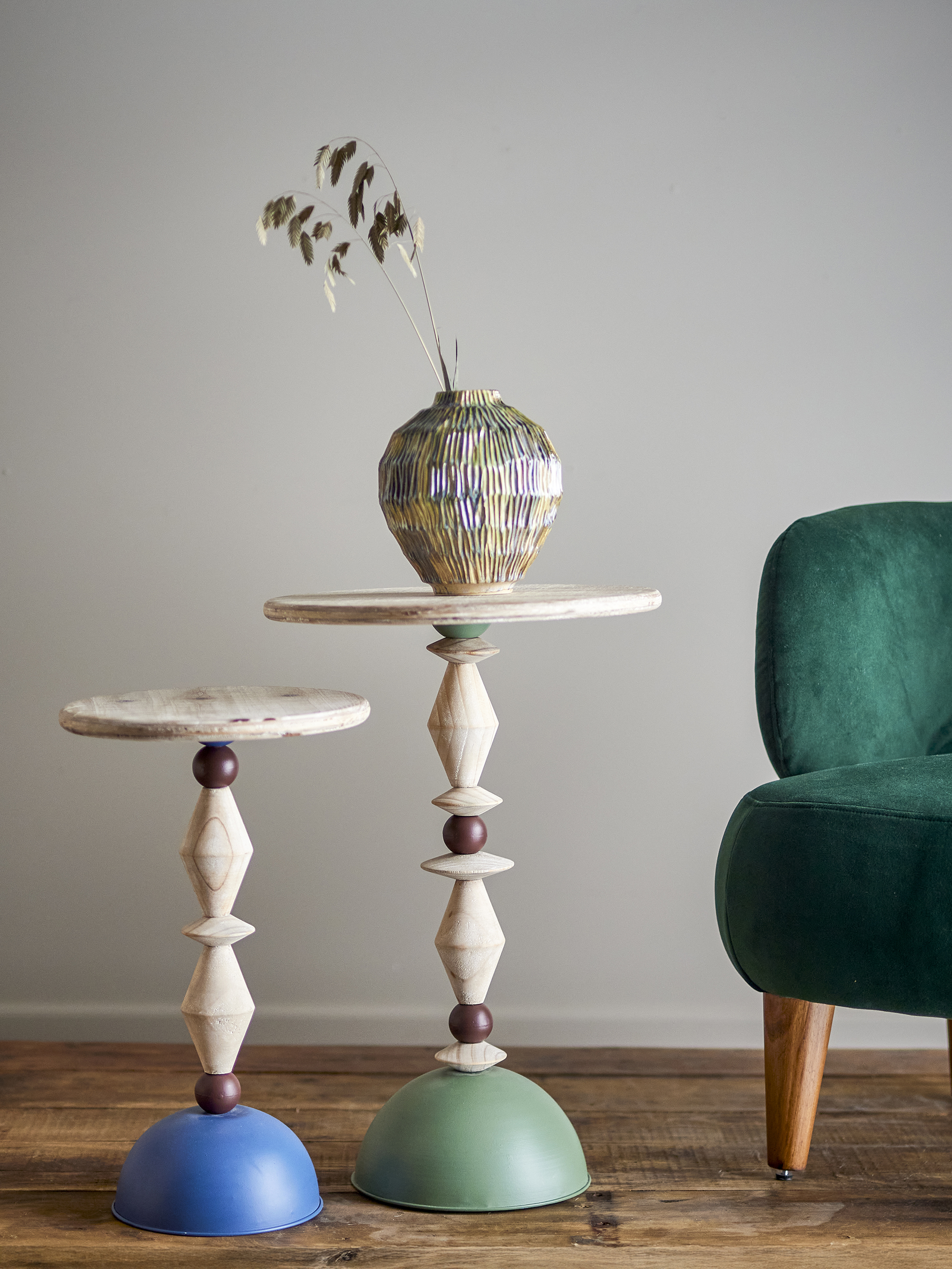 Šoninis staliukas Mannelli