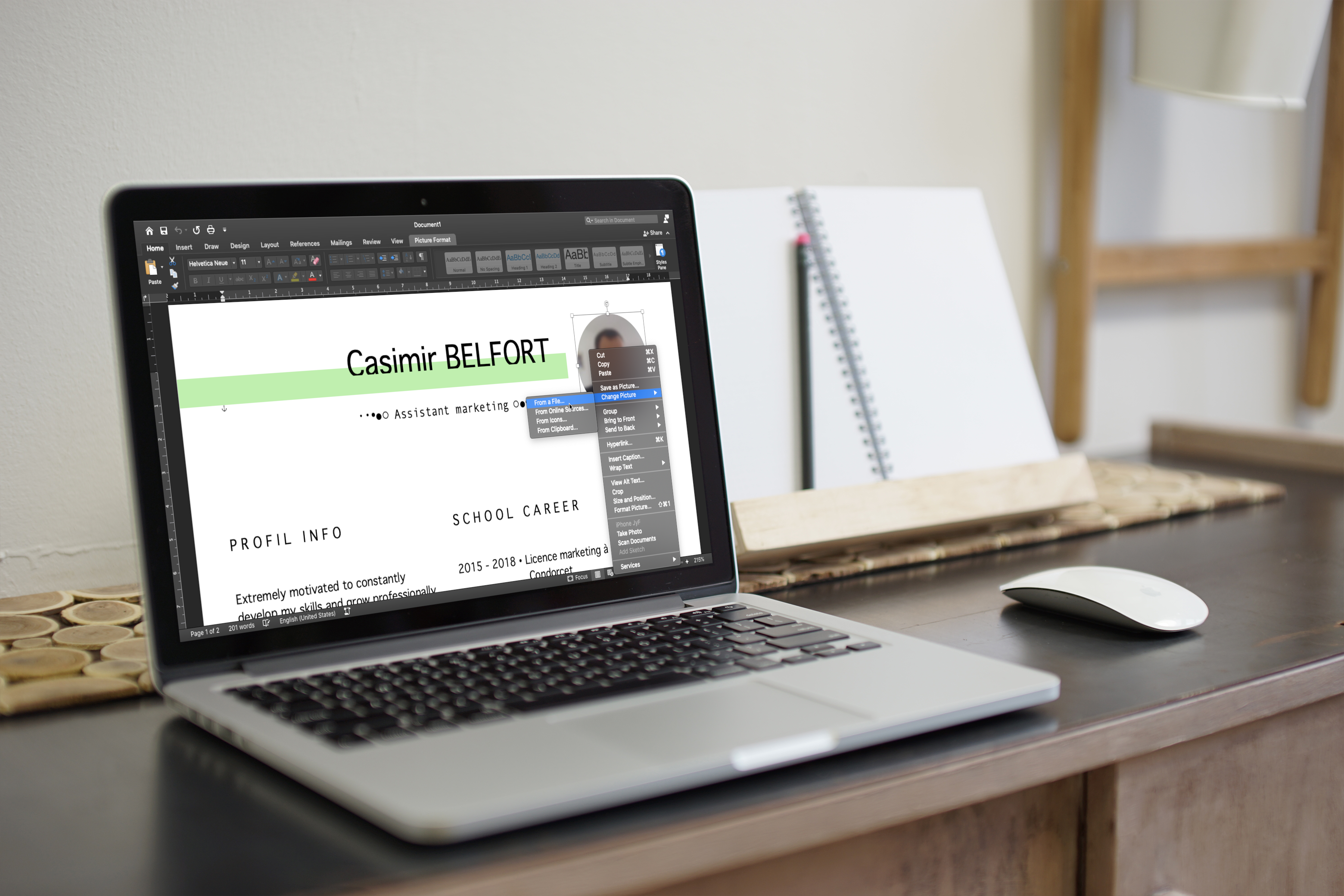 Curriculum vitae (CV) pour Word, simple, épuré, efficace, original et en couleur.