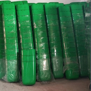 Poubelle 50 L suspendue avec support 