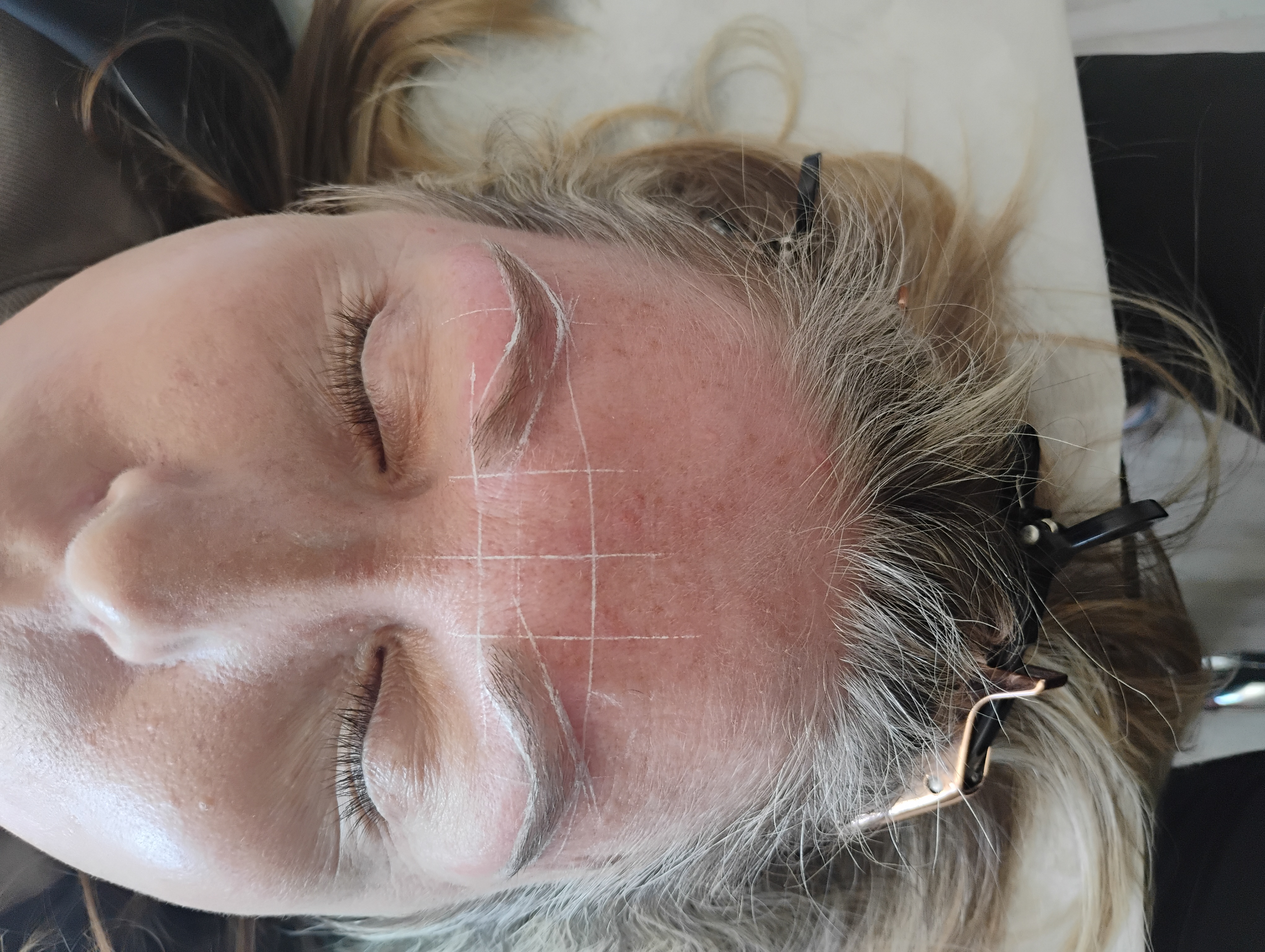 Apprentice brow wax $5.00