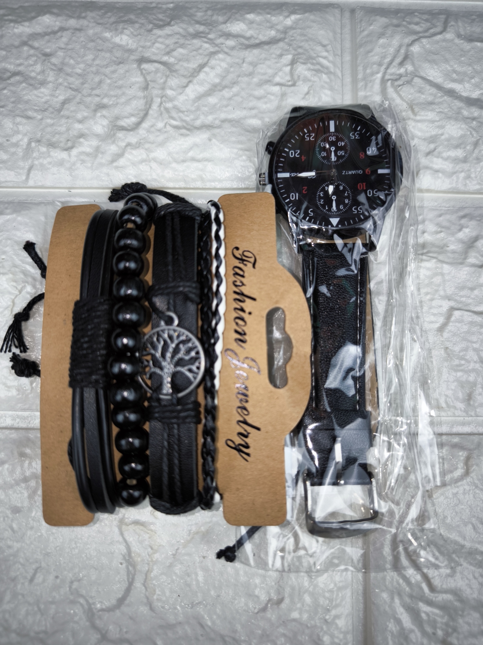 Schwarze Armbanduhr graviert mit Ihrem Logo oder Text - als Geschenk oder Andenken