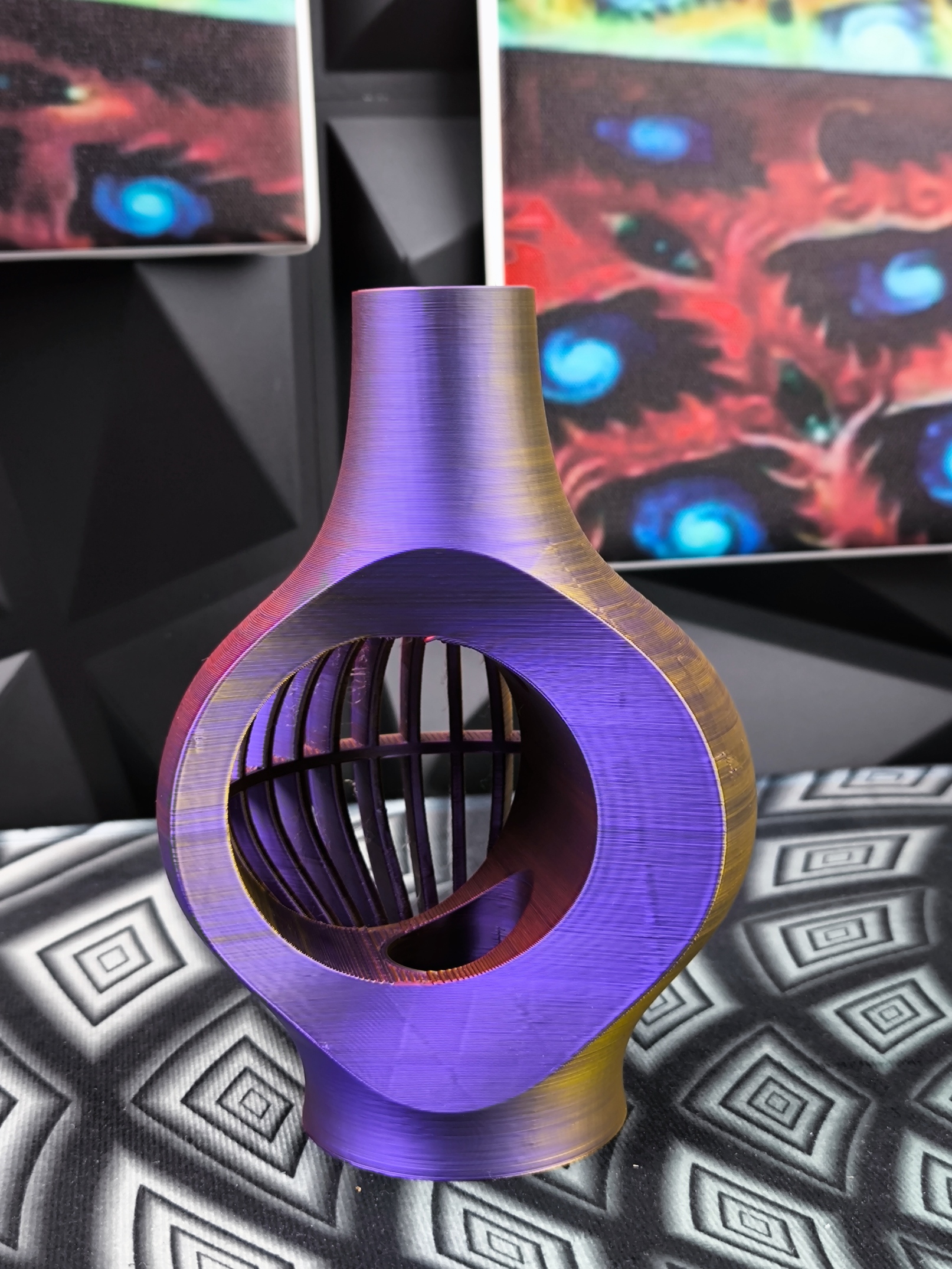 Moderne Design Vase für Trocken- und Kunstblumen in vielen Farben aus Kunststoff Koko