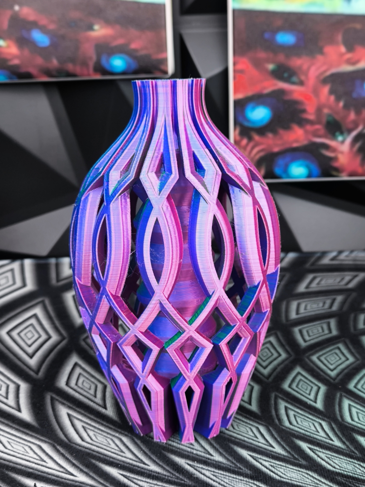 Moderne Design Vase für Trocken- und Kunstblumen in vielen Farben aus Kunststoff Vista