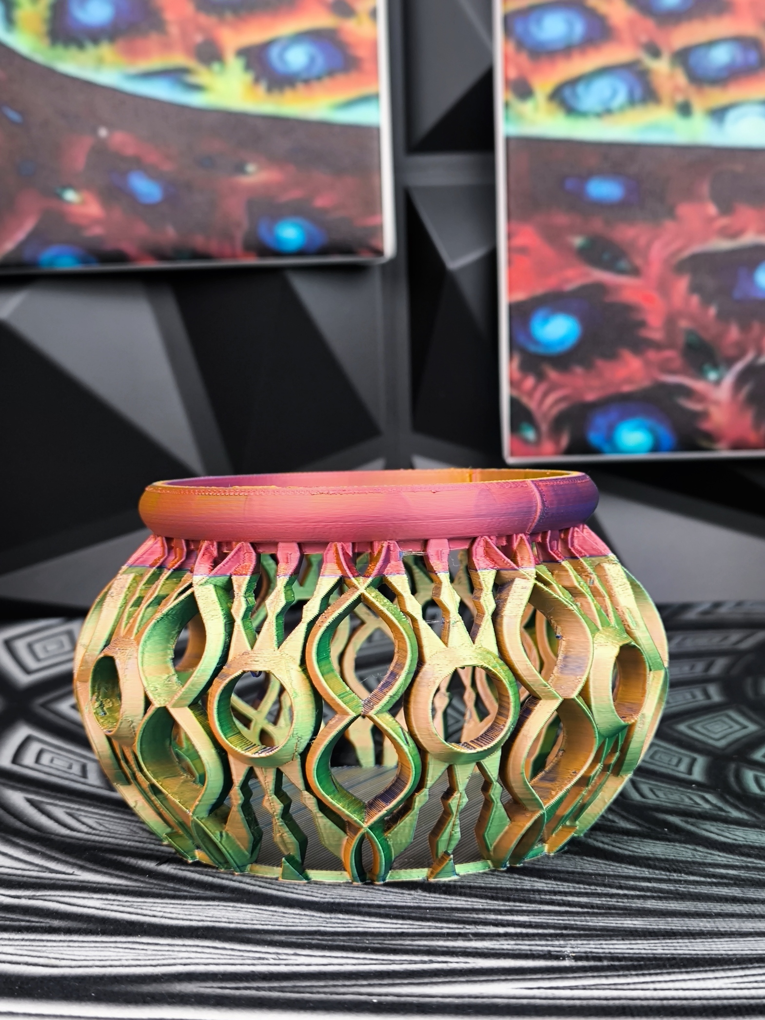 Moderne Design Blumentopf Vase für Trocken- und Kunstblumen in vielen Farben aus Kunststoff Lyren Planter