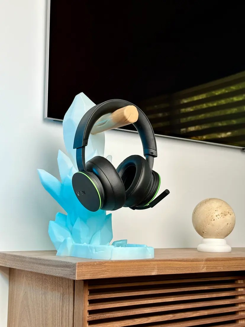 Kristall Halterung für dein Headset und Zubehör - Stabile Ablage im Gaming Design