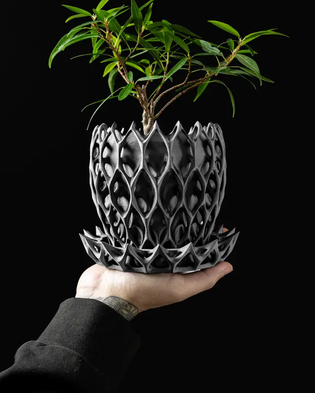 Vase Trocken- und Kunst Blumen Wunschfarbe Moderne geometrischen Design Invader Planter Pot by MODERN MACHINE