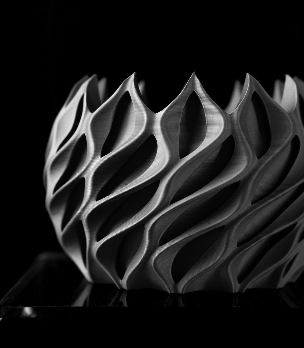 3D Design Blumentopf „Twisted Planter Pot“ – Moderne Vase/Übertopf aus dem Bergischen Land