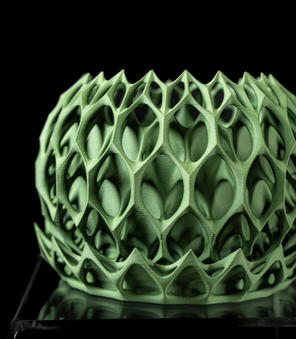 3D Design Blumentopf „Invader Planter Pot 02“ – Moderne Vase/Übertopf aus dem Bergischen Land