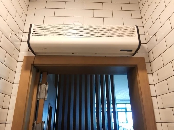 STEEL Air Curtain White