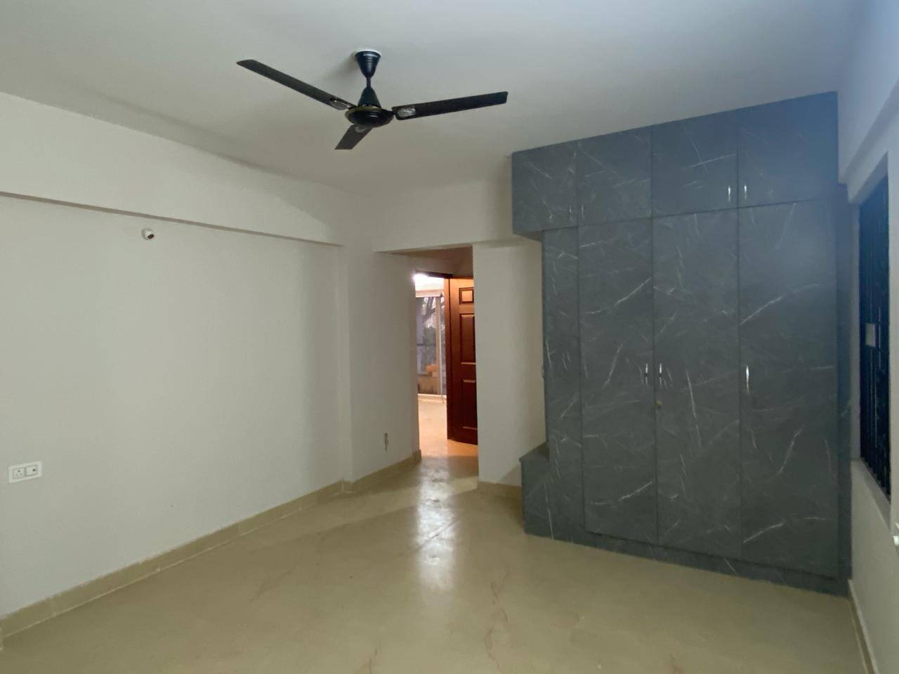 3 beds 3 baths Flat in Amigo Estella - Gated Society 