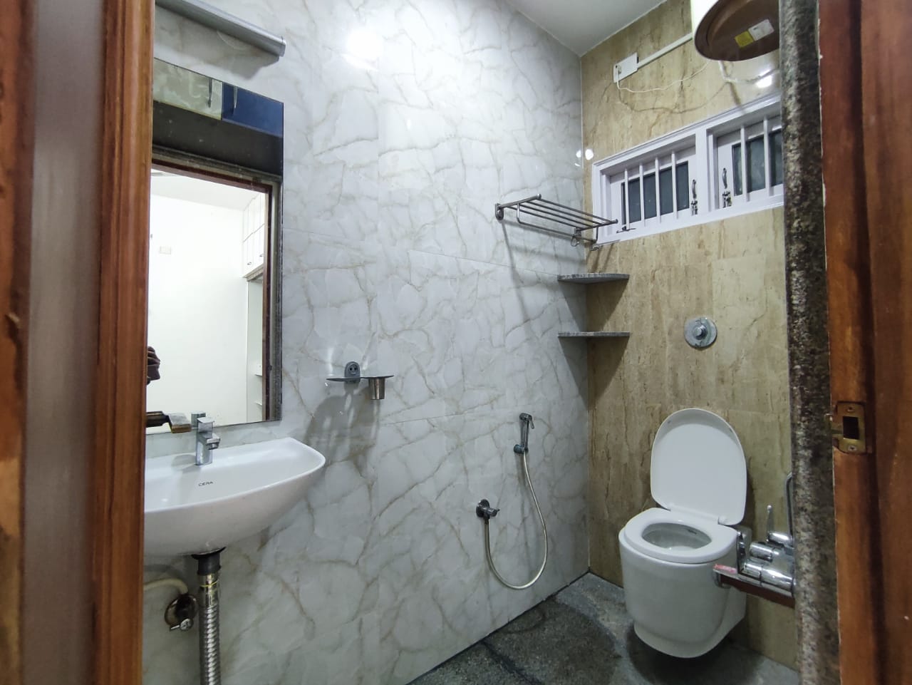 BHK Semi Furnished Flat For Rent near ITC, Cox Town