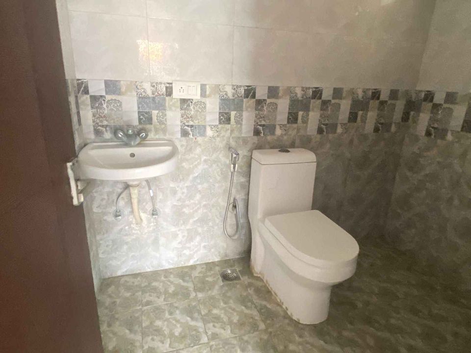 2bhk semifurnished flat for Sale in HBR Layout