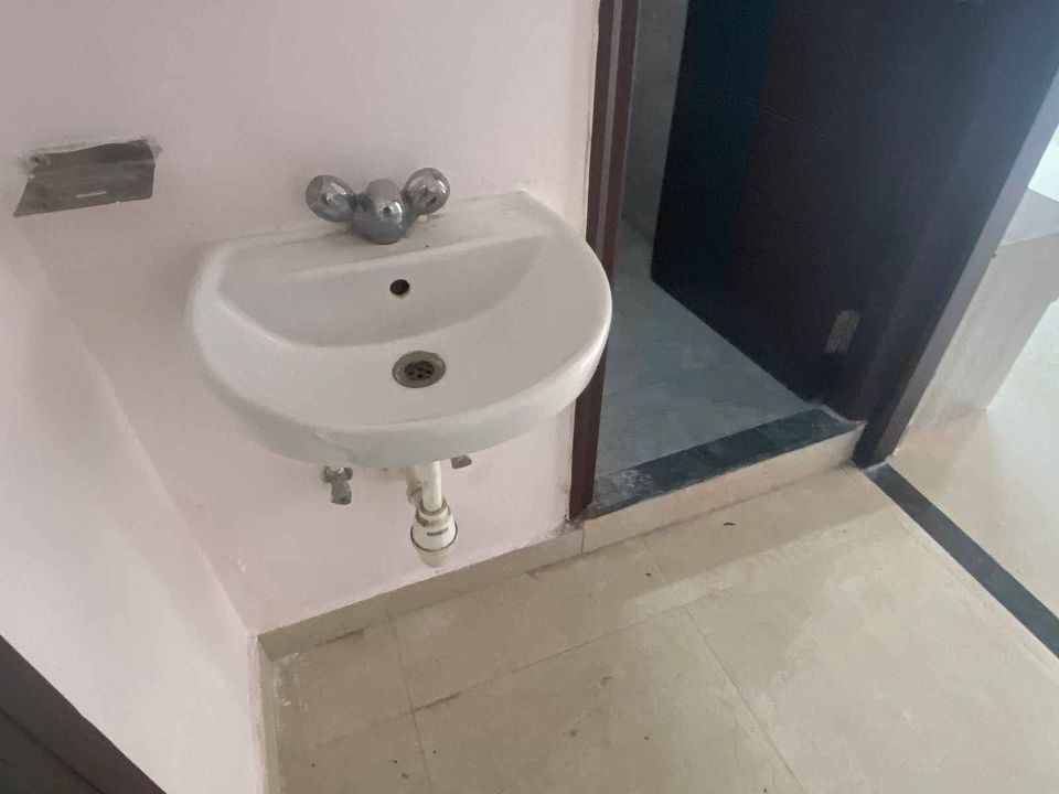 2bhk semifurnished flat for Sale in HBR Layout