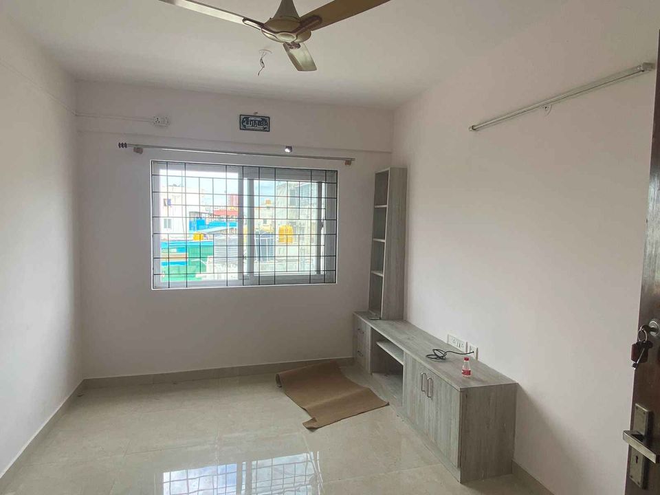 2bhk semifurnished flat for Sale in HBR Layout