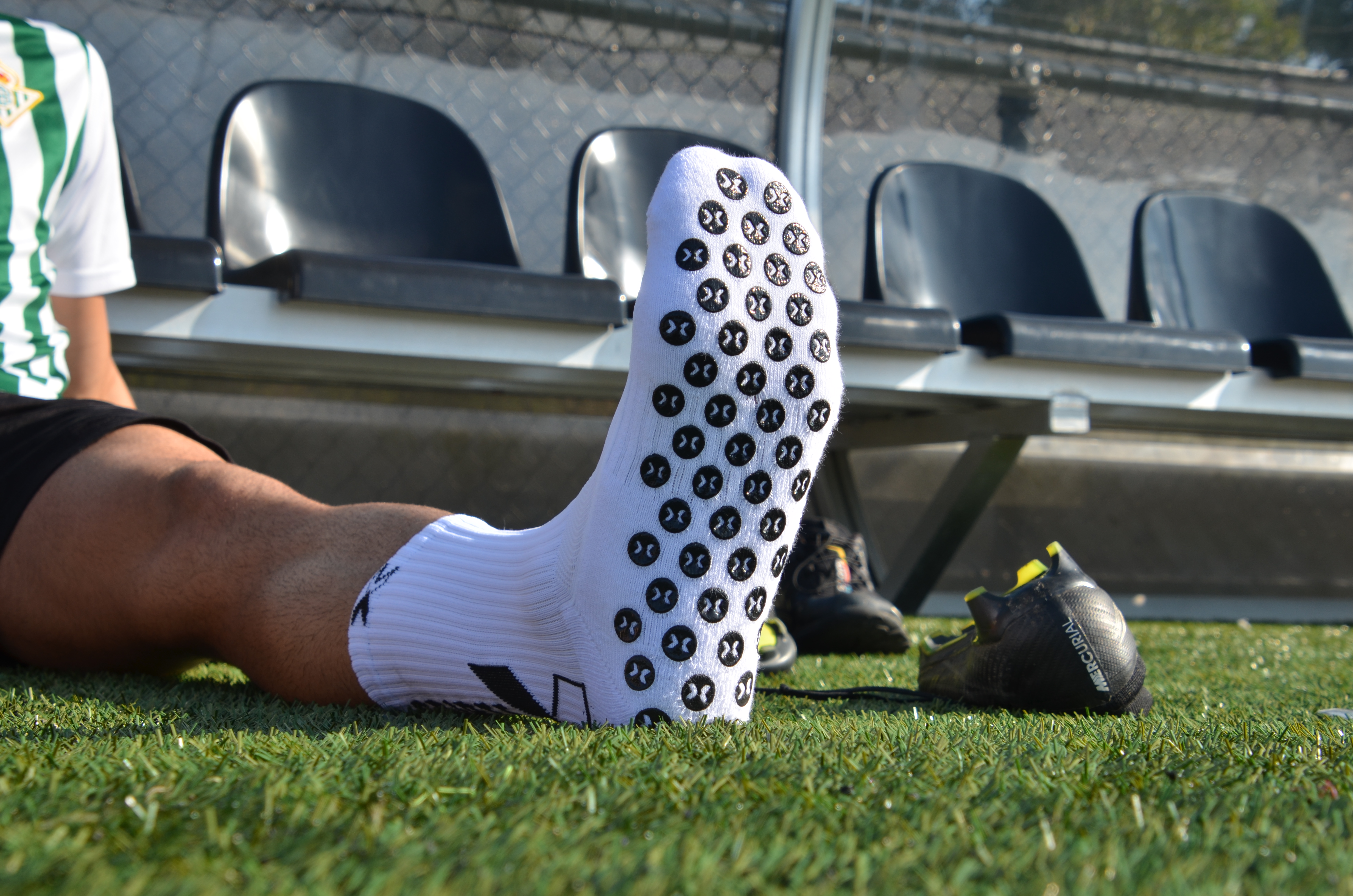 GripTex 1.0 Midcalf Grip Socks