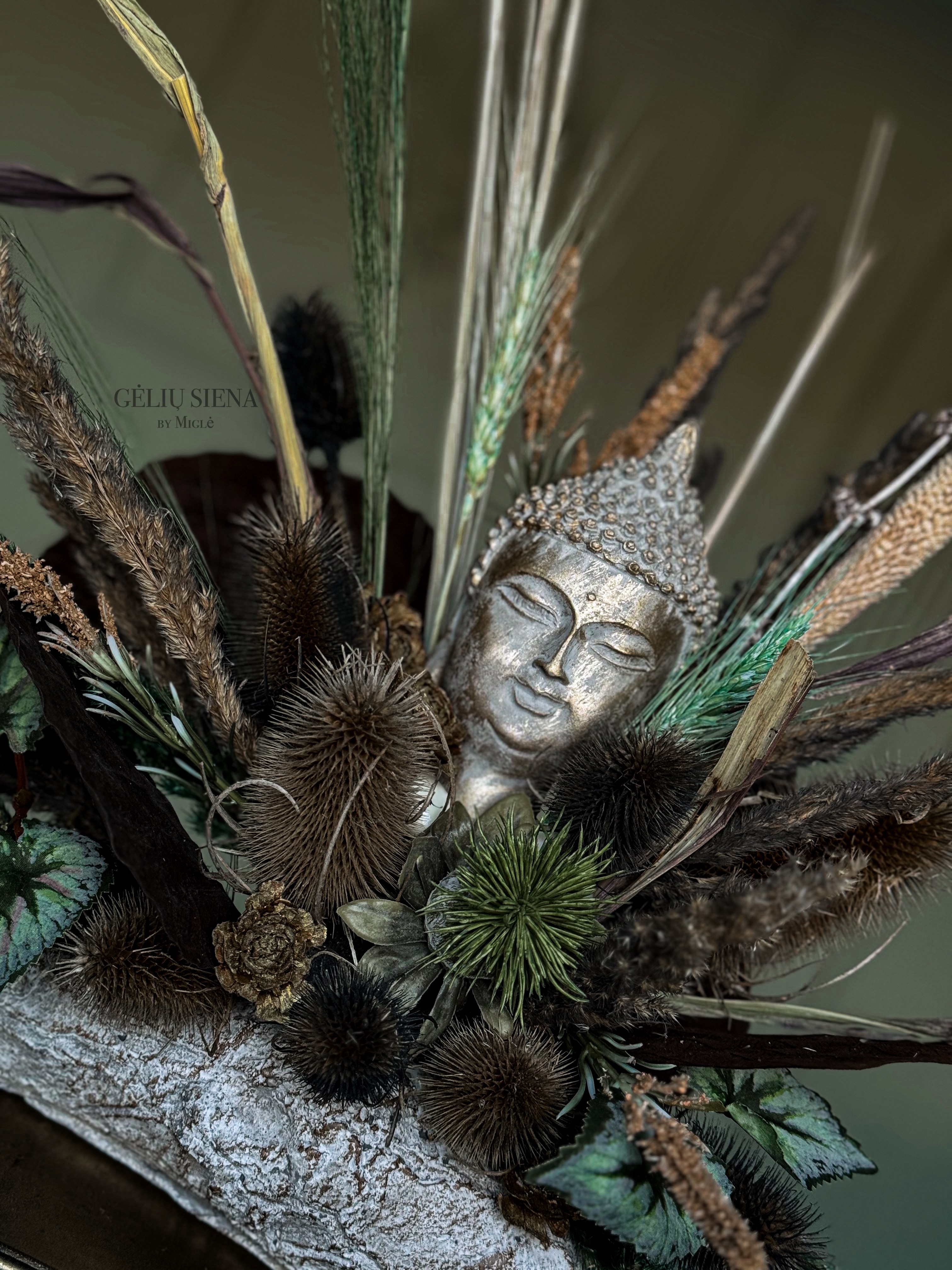 "Buddha" kompozicija