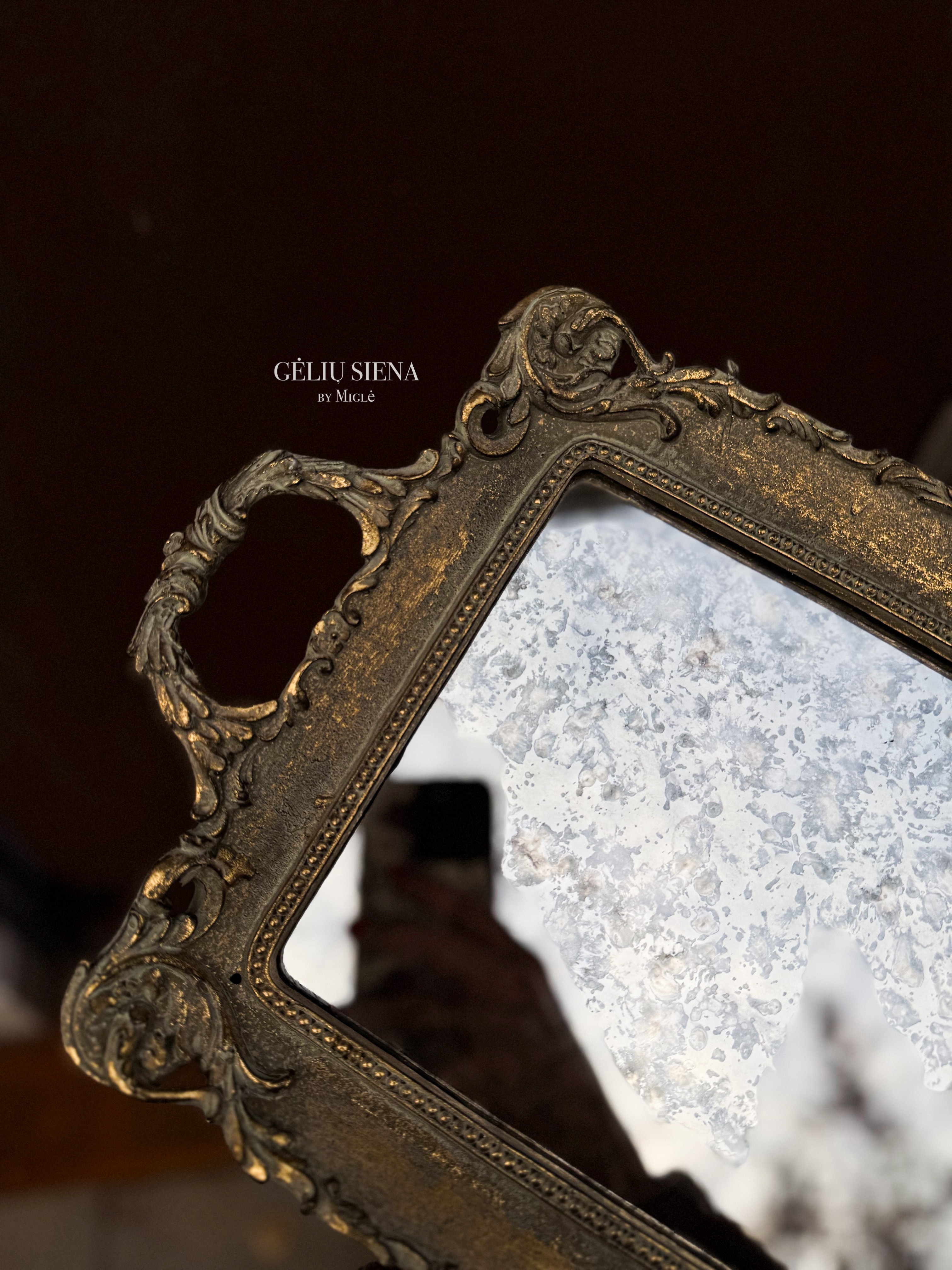 Klasikinio stiliaus padėklas