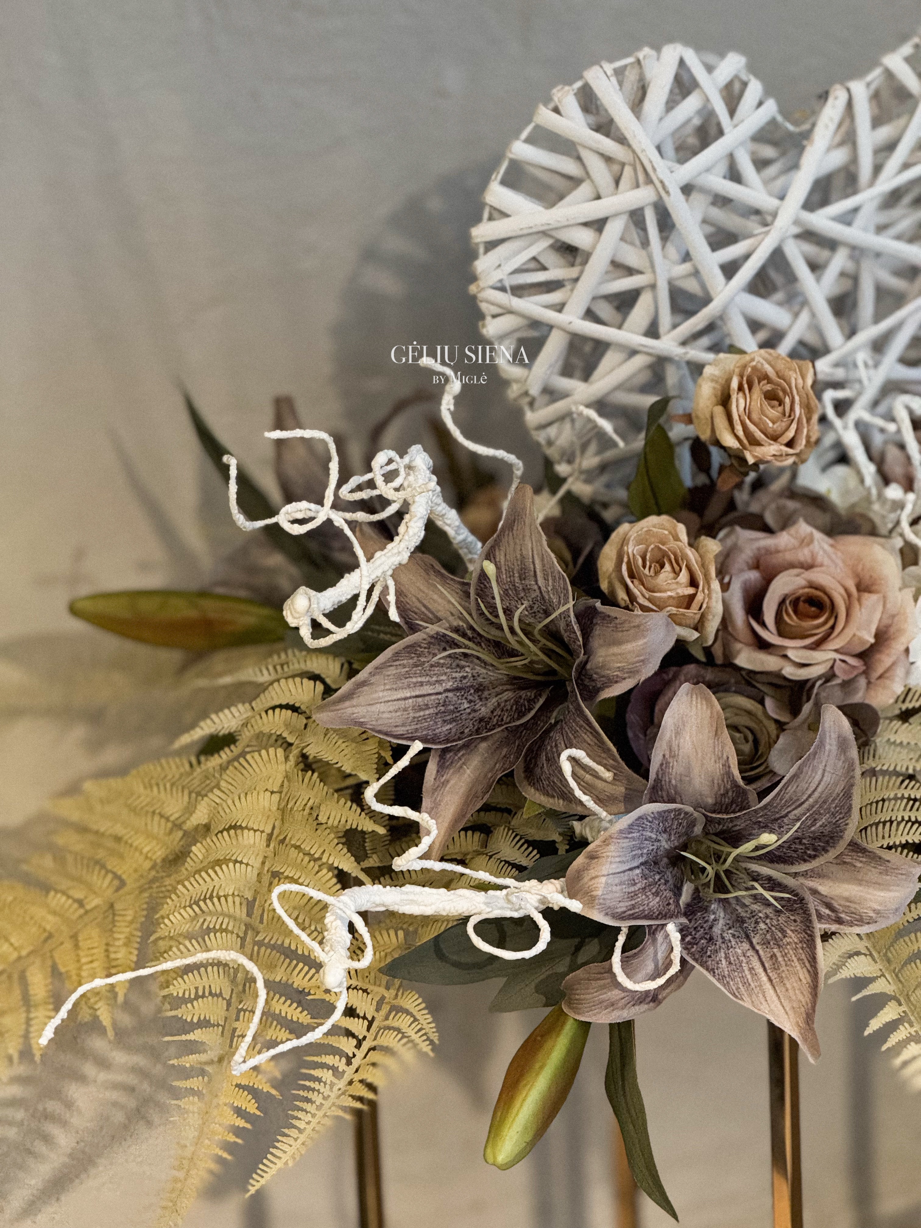 Vėlinių kompozicija