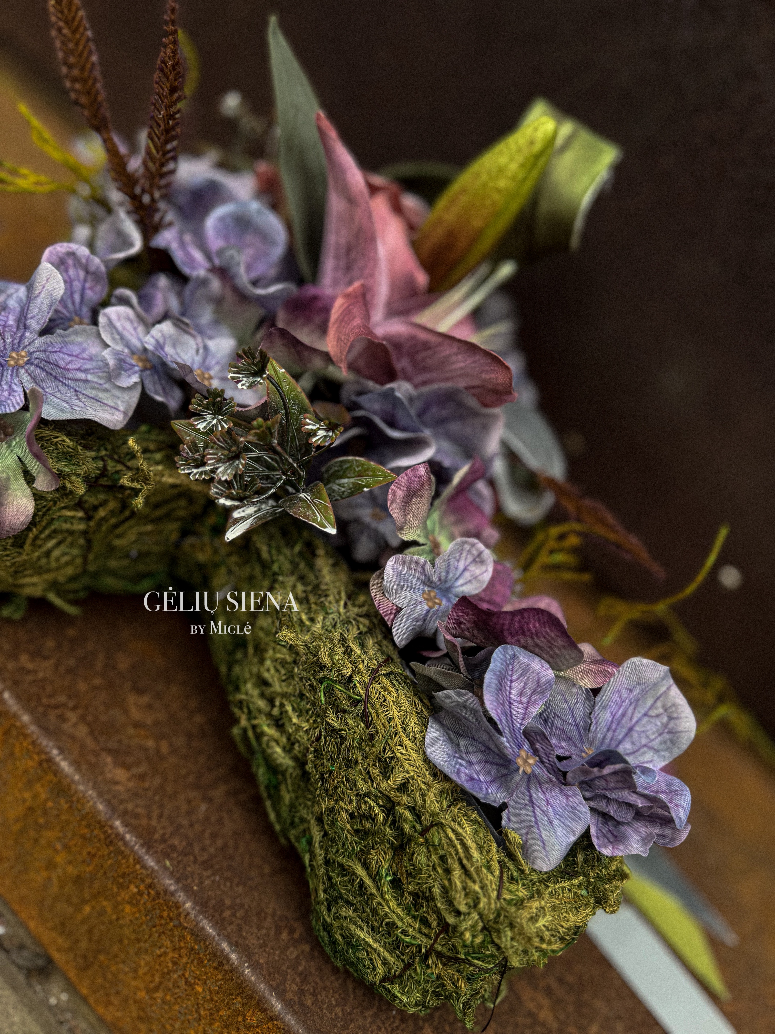 Vėlinių kompozicija "kryžiukas"