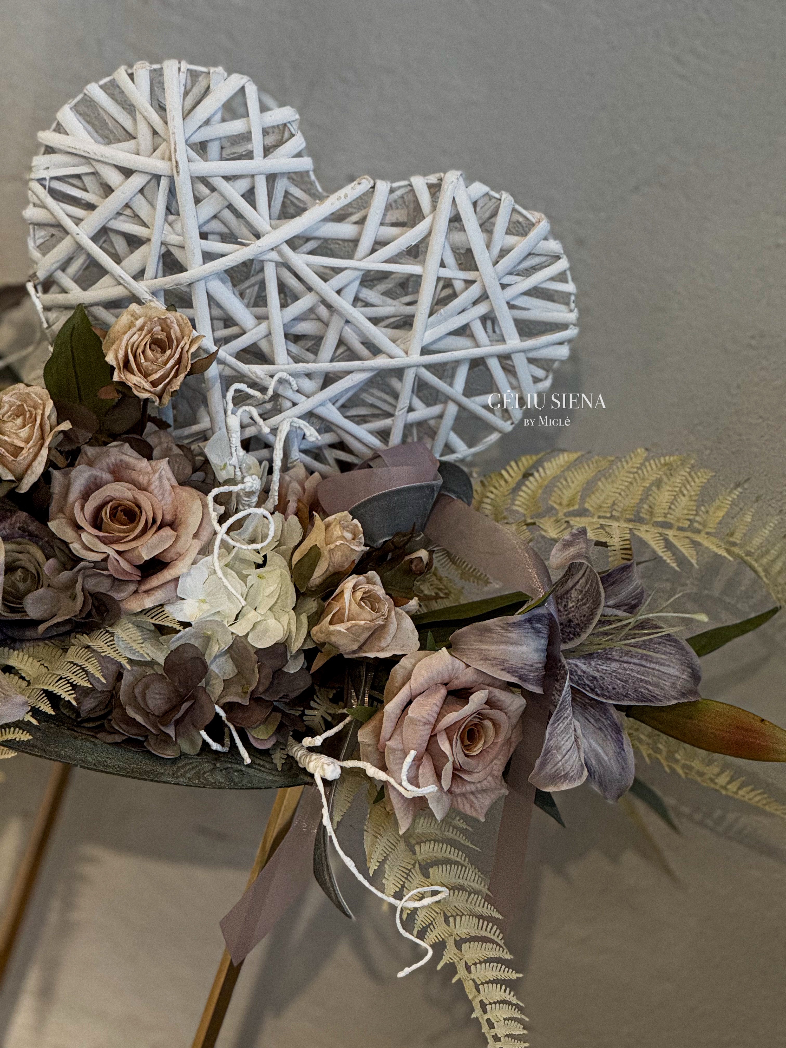 Vėlinių kompozicija