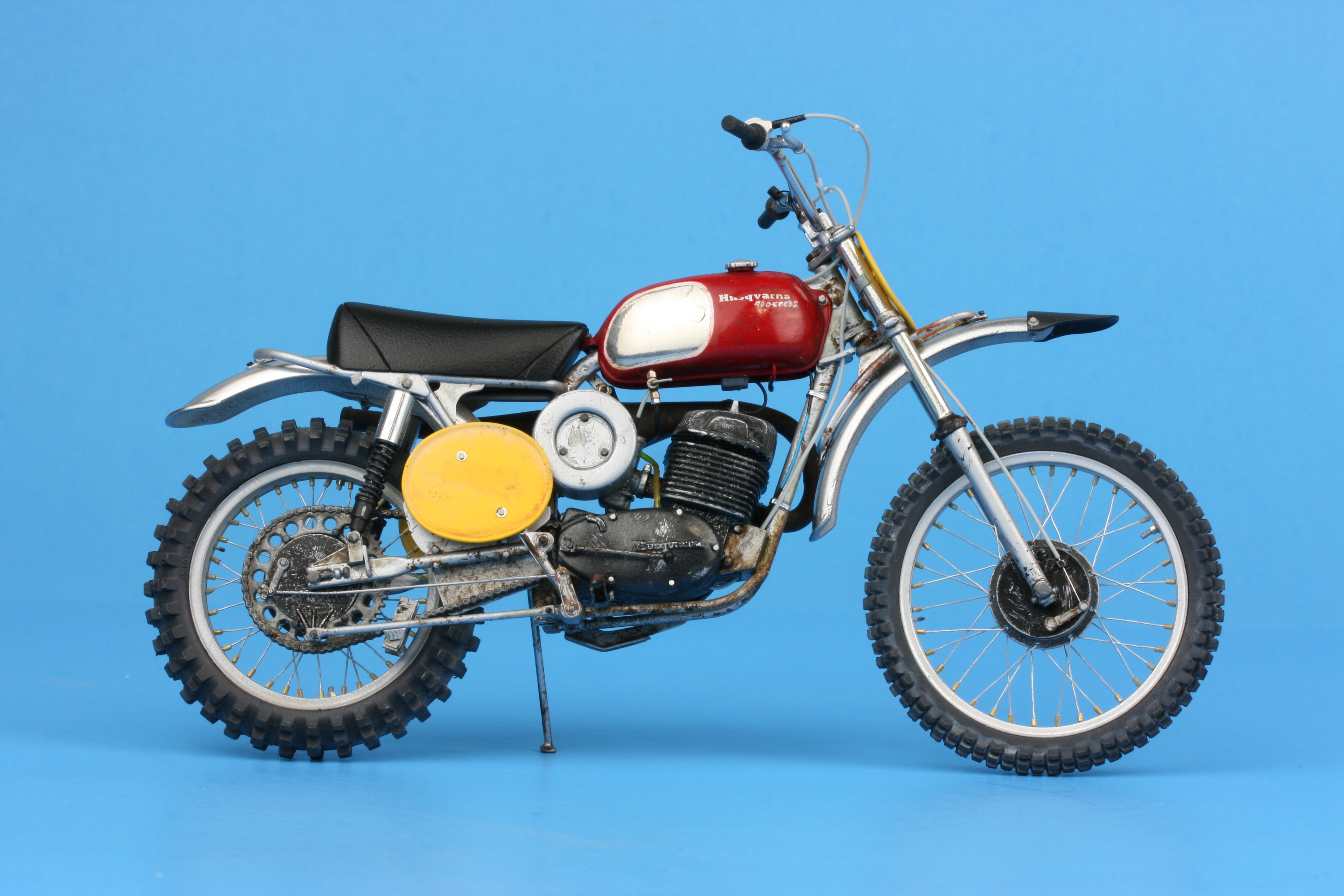 Knobby Tire Set, Vintage, 1:12