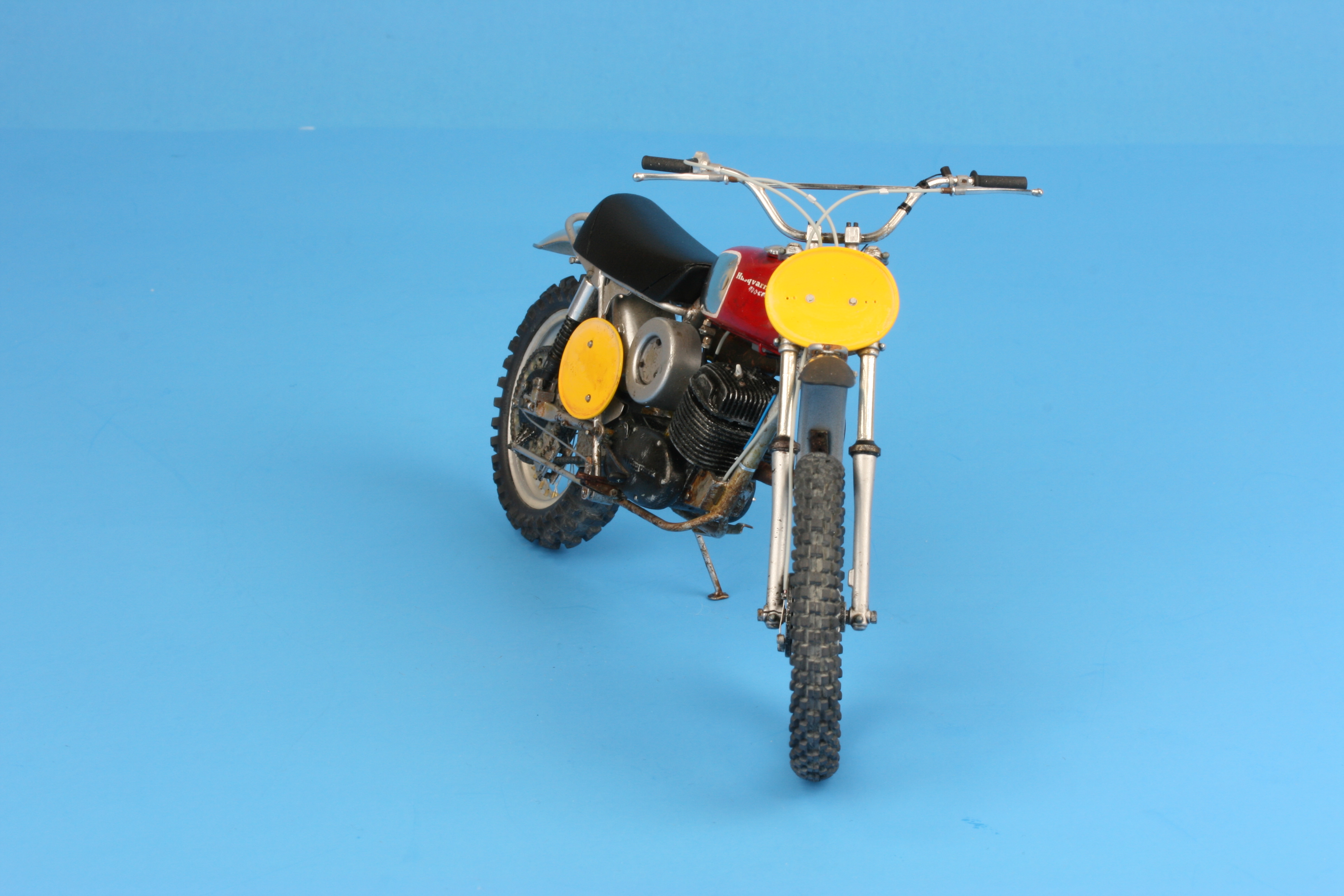 Knobby Tire Set, Vintage, 1:12