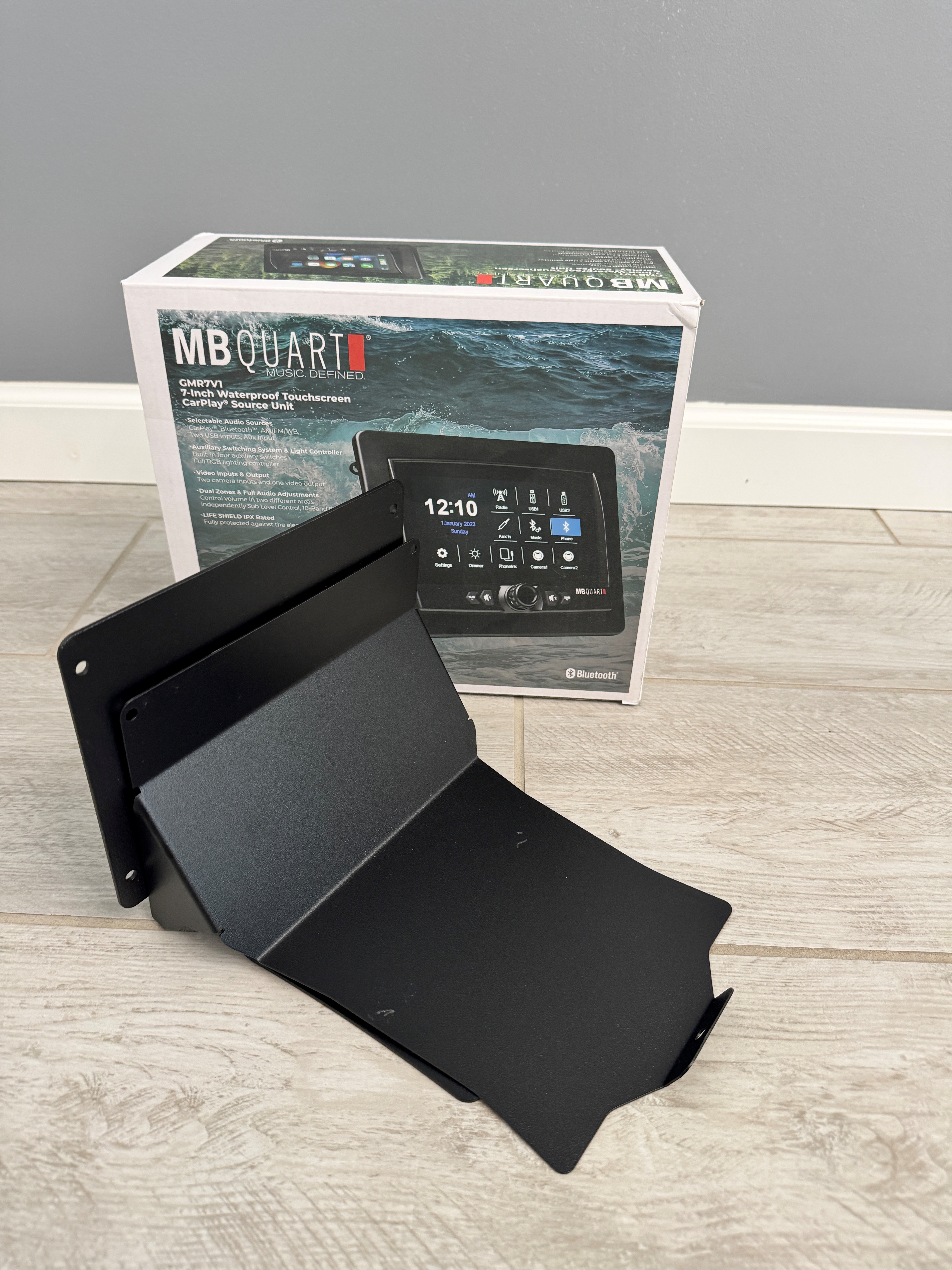Mounting Plate for MB Quart 7" Radio