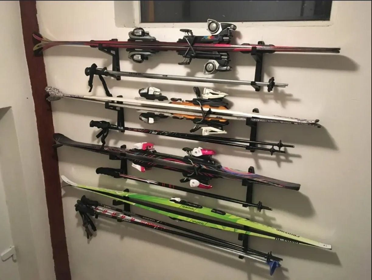 Holder til ski og staver