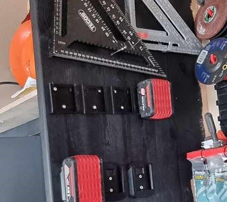 Feste til Bosch 18V-batteri