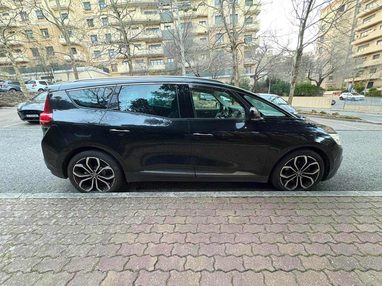 Renault Grand Scenic 1-5 dCi Luxe