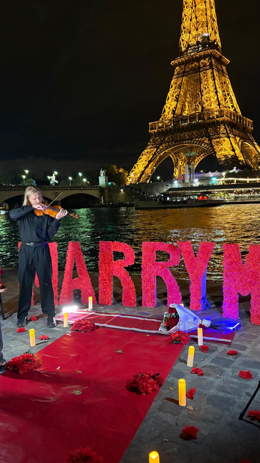 Romantic Paris Marriage Proposal Setup