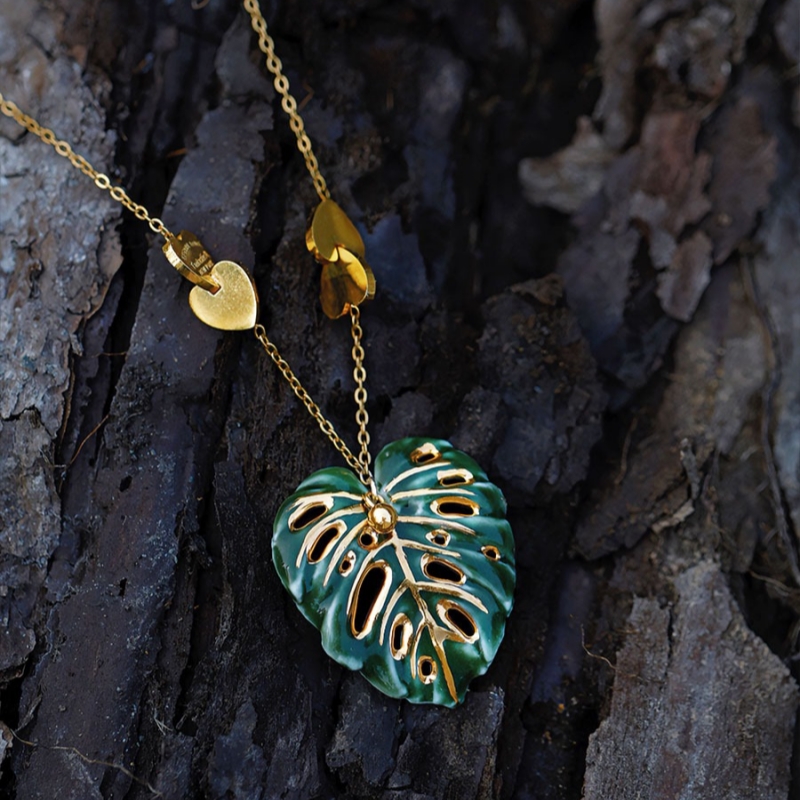 Hand-Painted Green Gold Ceramic Turtleback Bamboo Titanium Gold-Plated Necklace