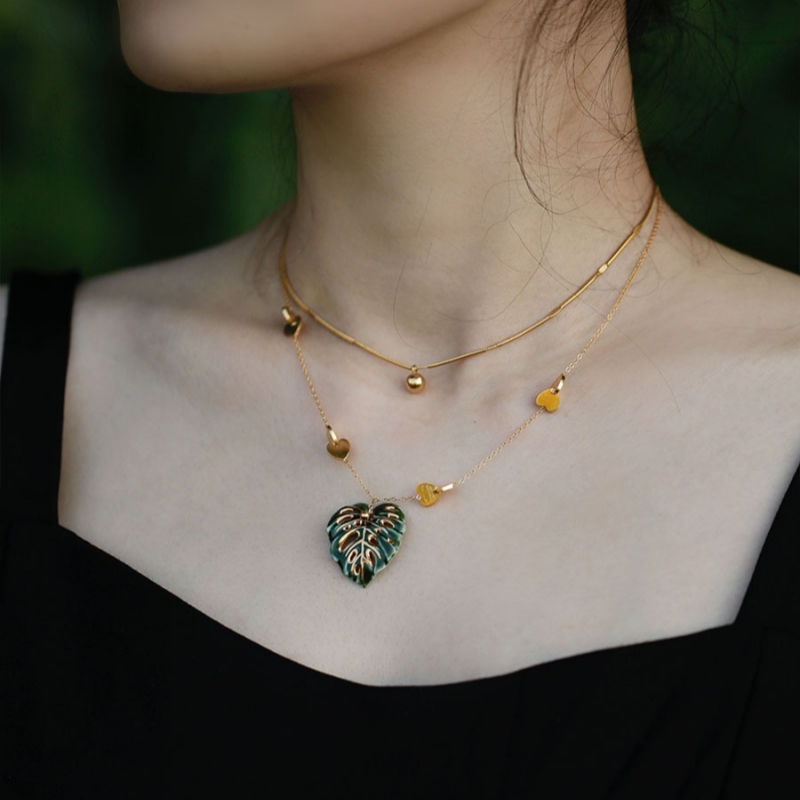 Hand-Painted Green Gold Ceramic Turtleback Bamboo Titanium Gold-Plated Necklace