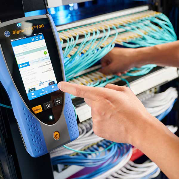 SIGNALTEK 10G – ETHERNET CABLE AND BANDWIDTH TESTER