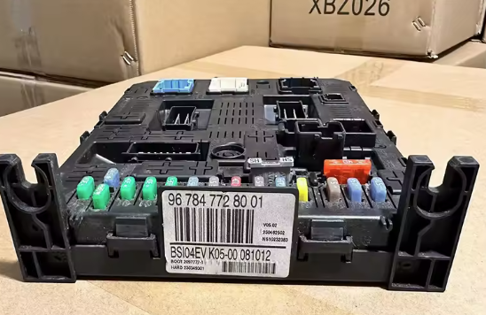 Body Control Unit BSI FuseBox Fuse Box ECU BSI04EV K05 9678477280 For Peugeot 308 Citroen C4