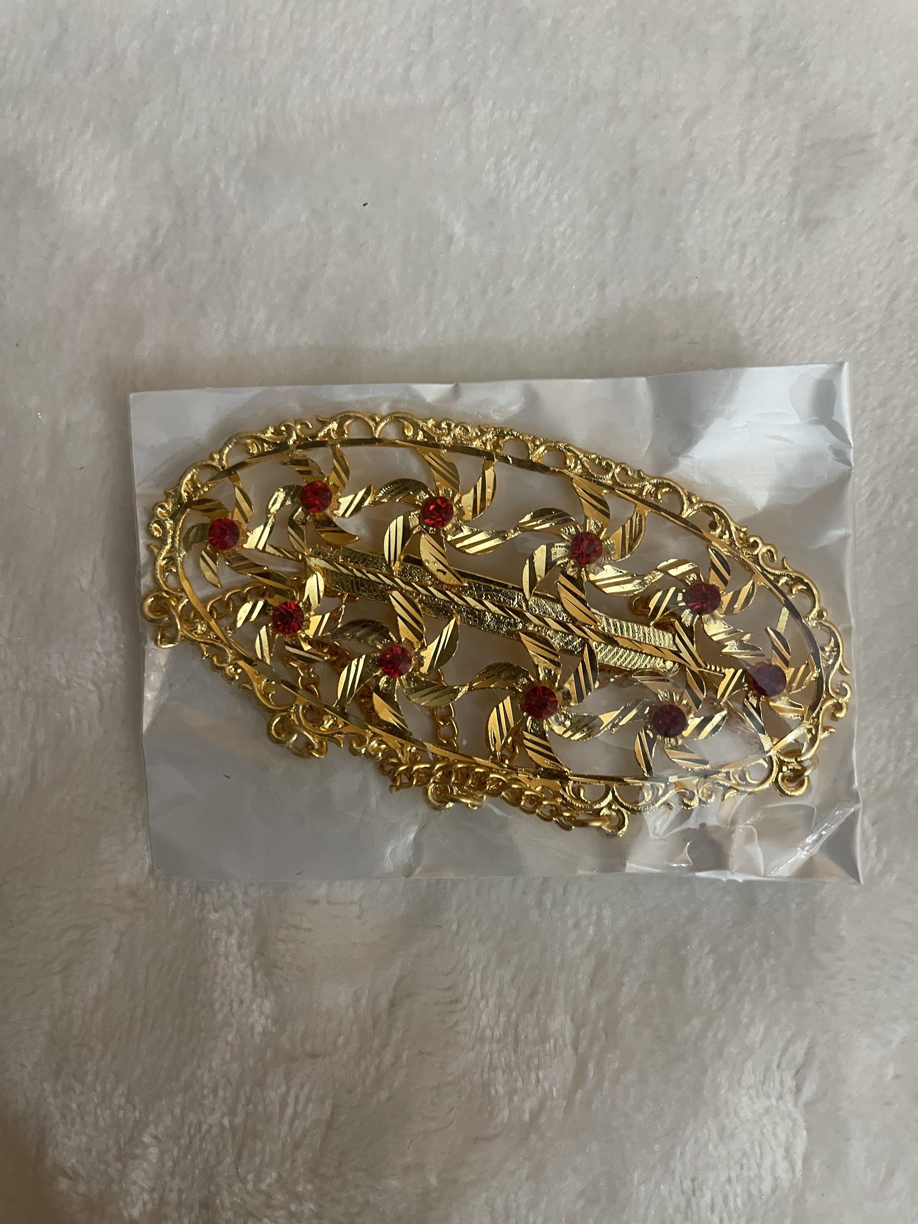 Broche en or N5