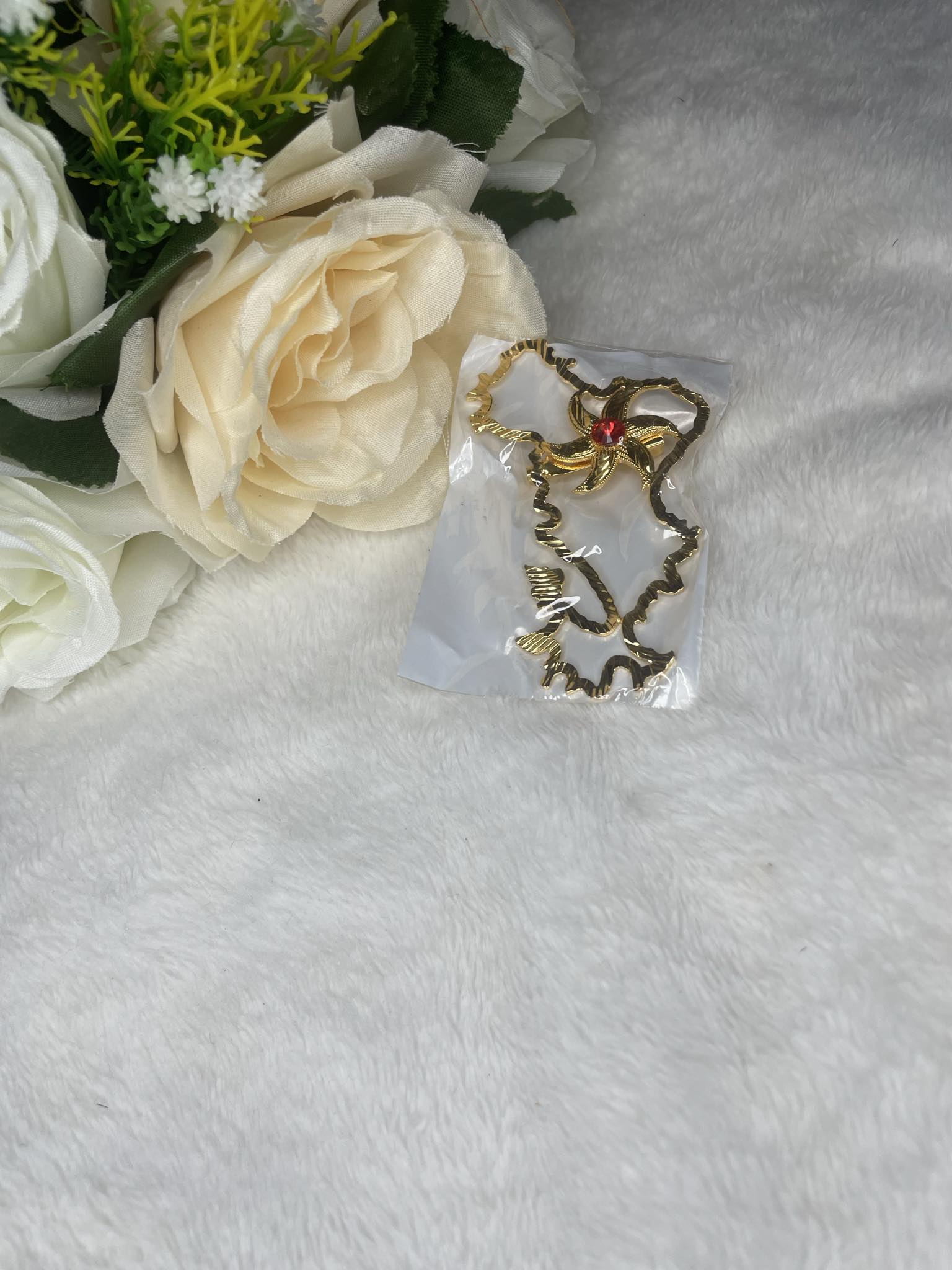 Broche en or N14