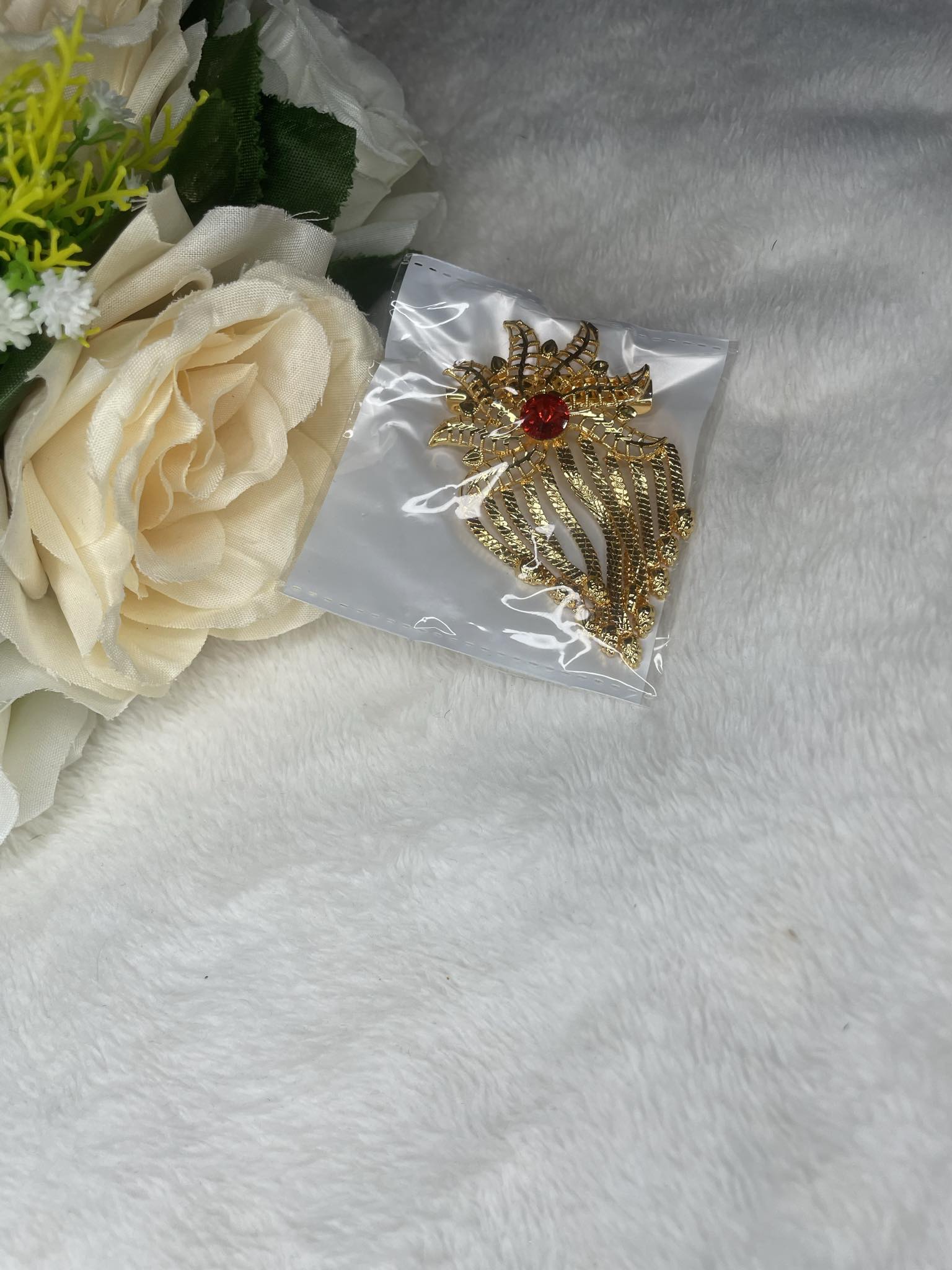 Broche en or N10