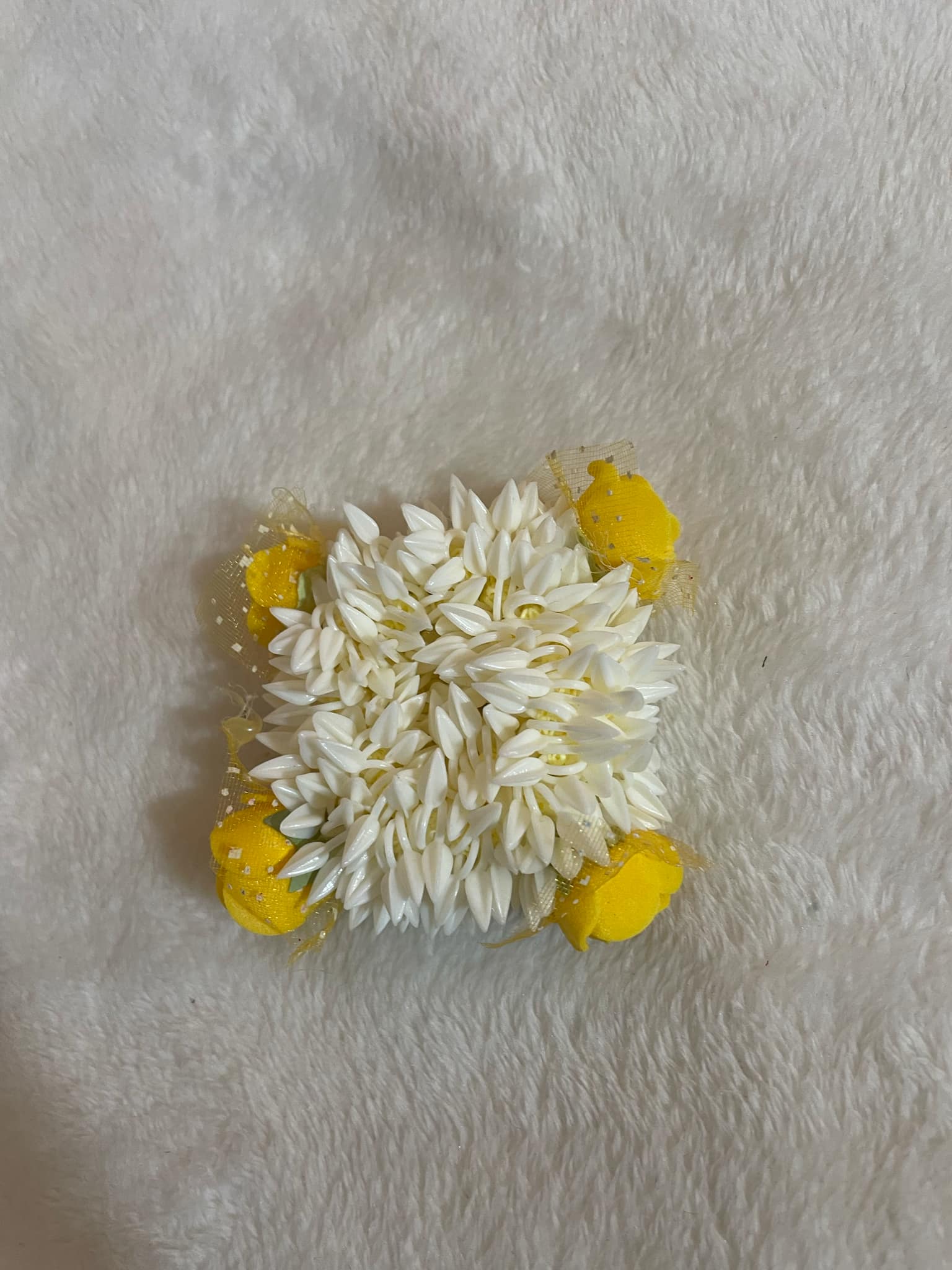 Chouchou jaune 