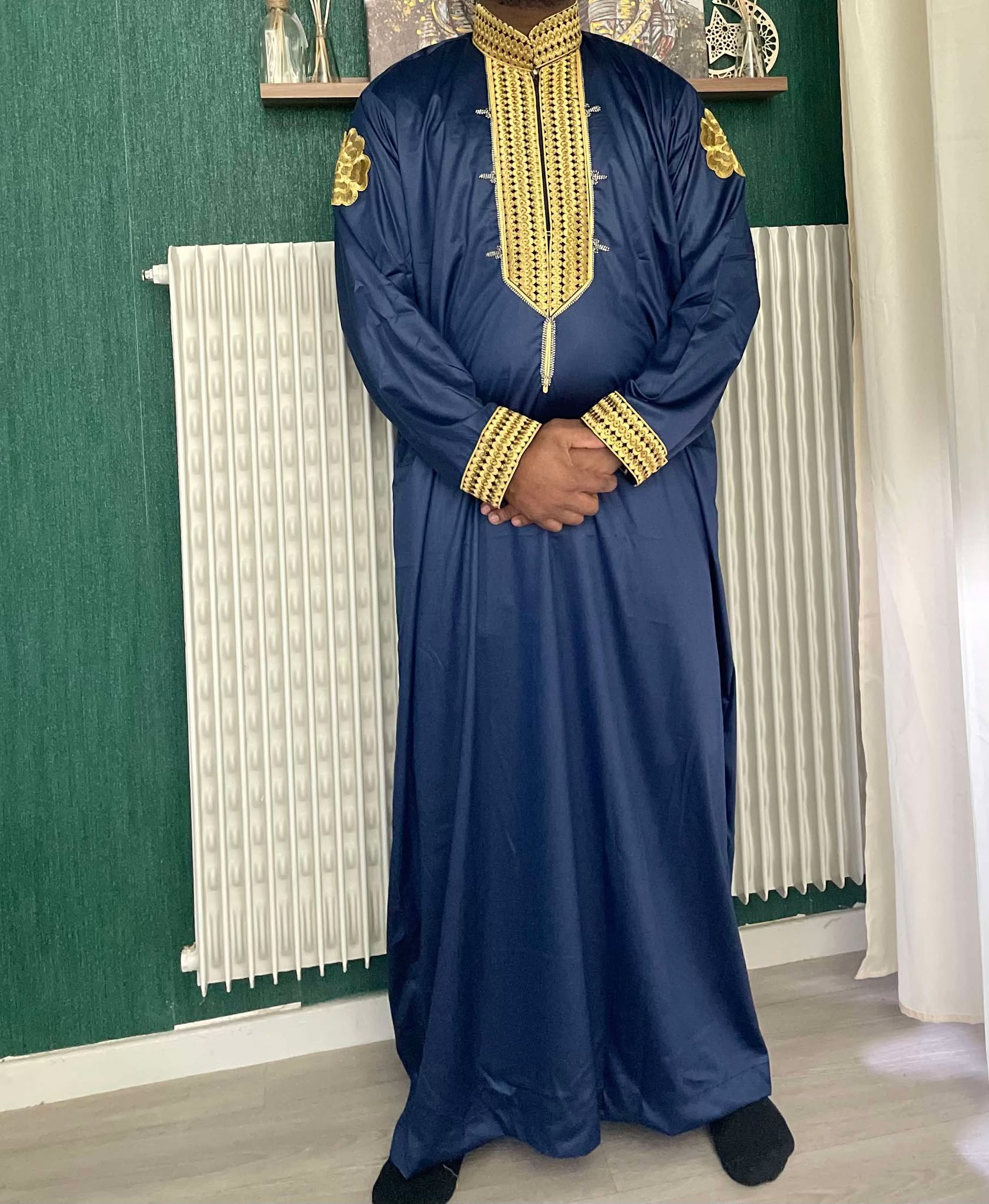 Ensemble Qamis N04
