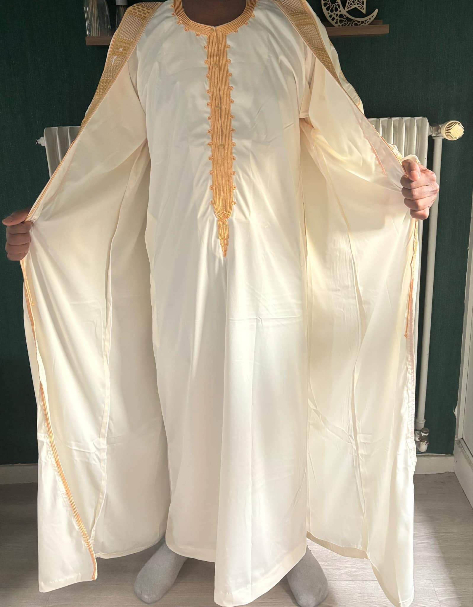 Ensemble Qamis N05