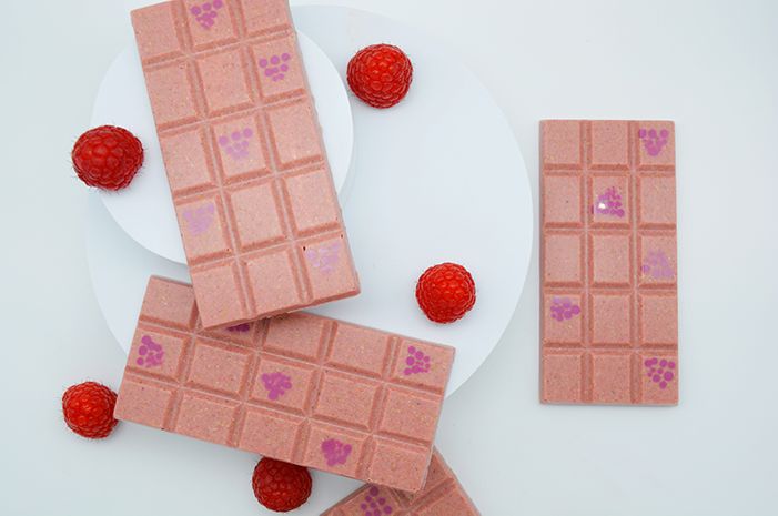  RASPBERRY CREME CHOCOLATE BAR