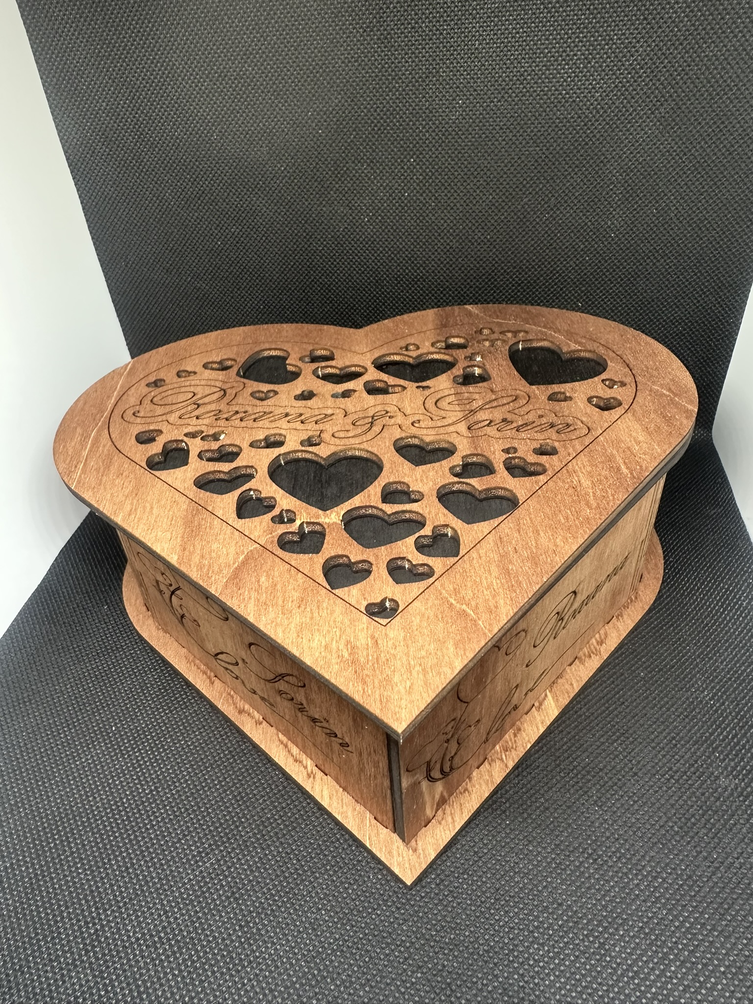 Herzförmige Schachtel