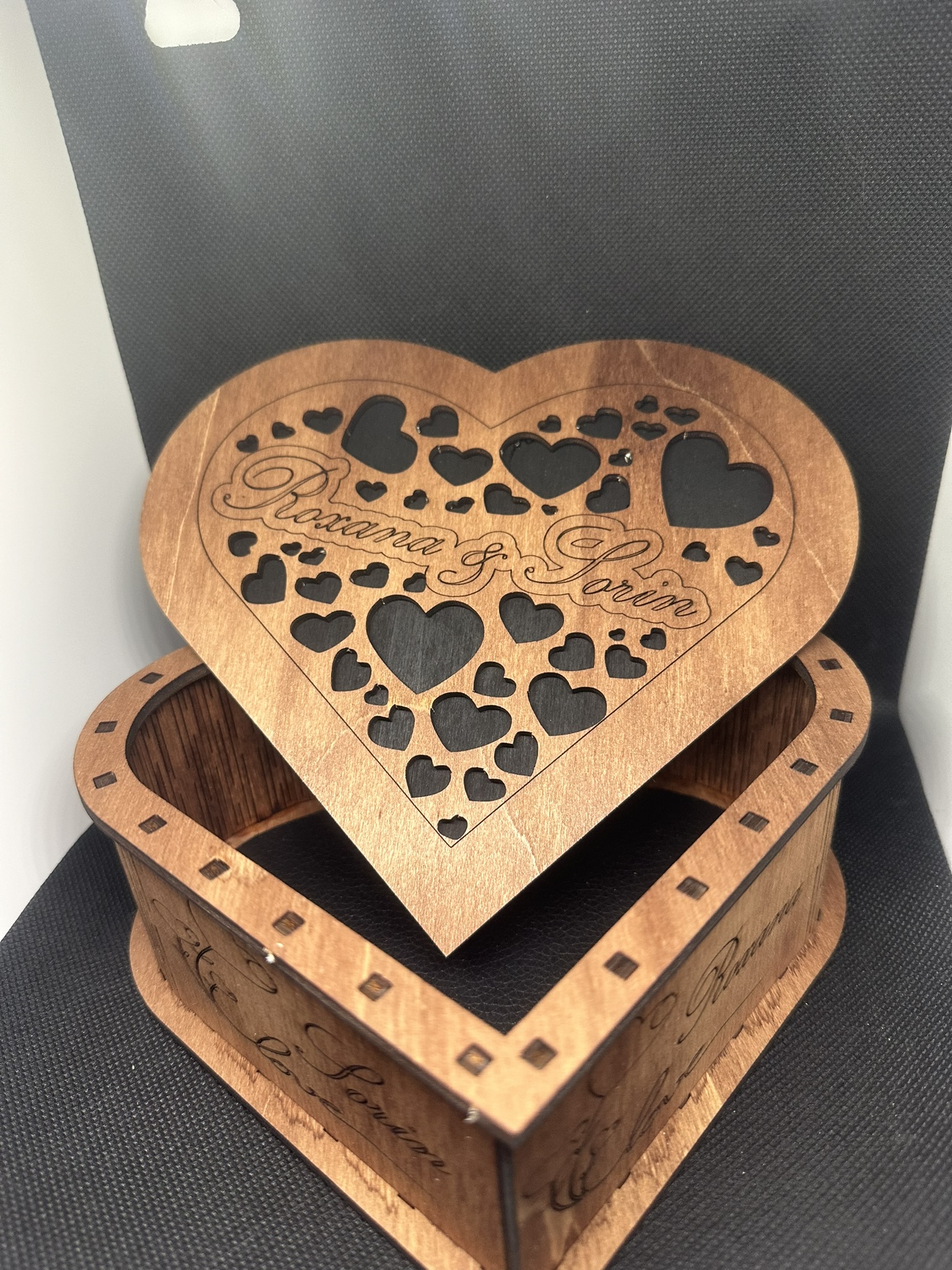 Herzförmige Schachtel