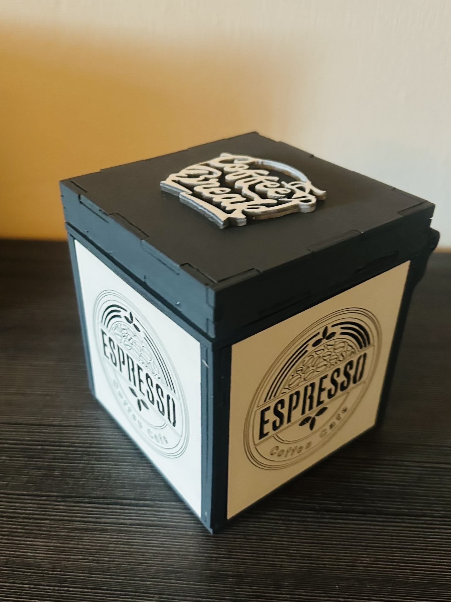 Espresso box Grau / Weiß