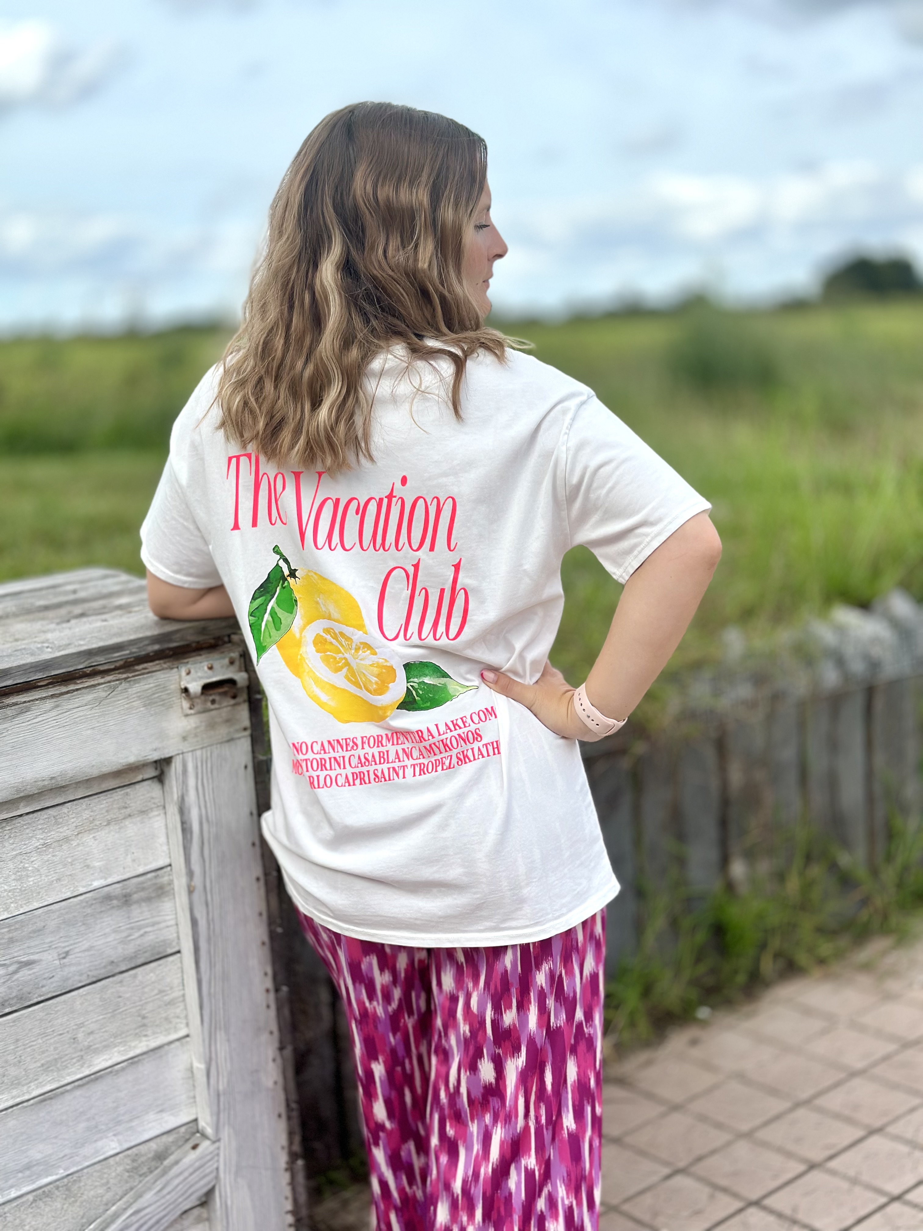 T-shirt The Vacation Club blanc