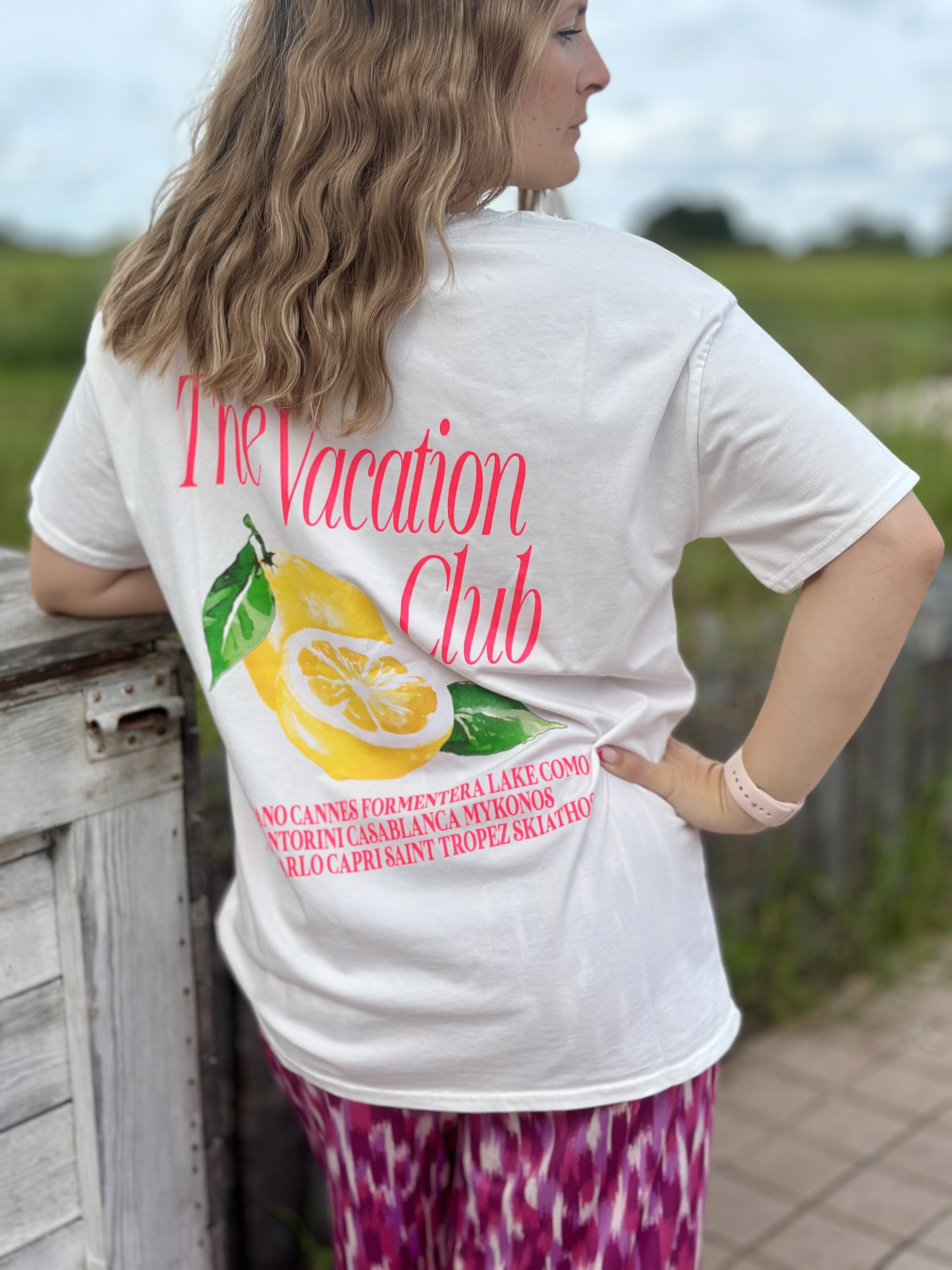 T-shirt The Vacation Club blanc