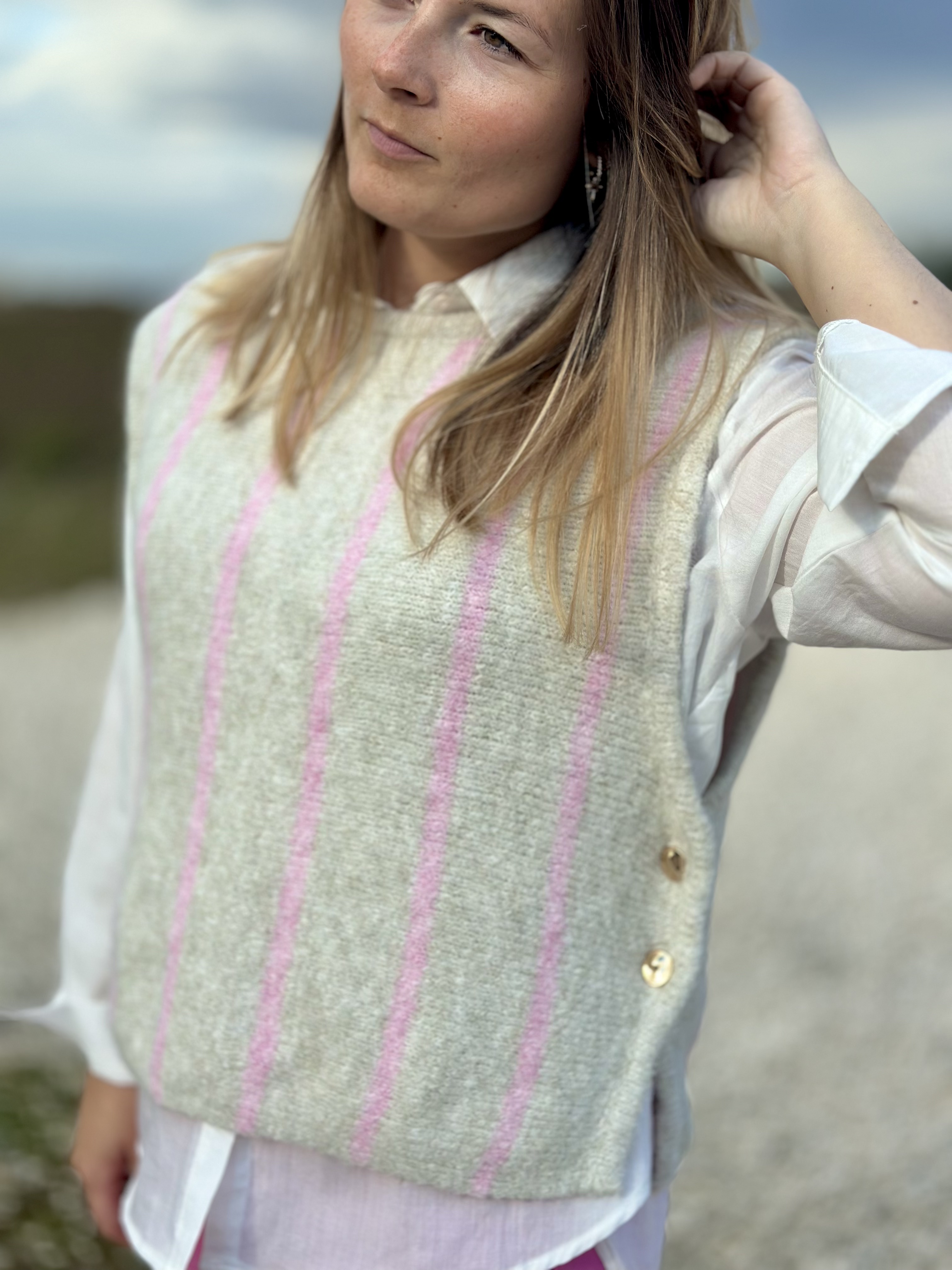 Pull sans manches à rayures