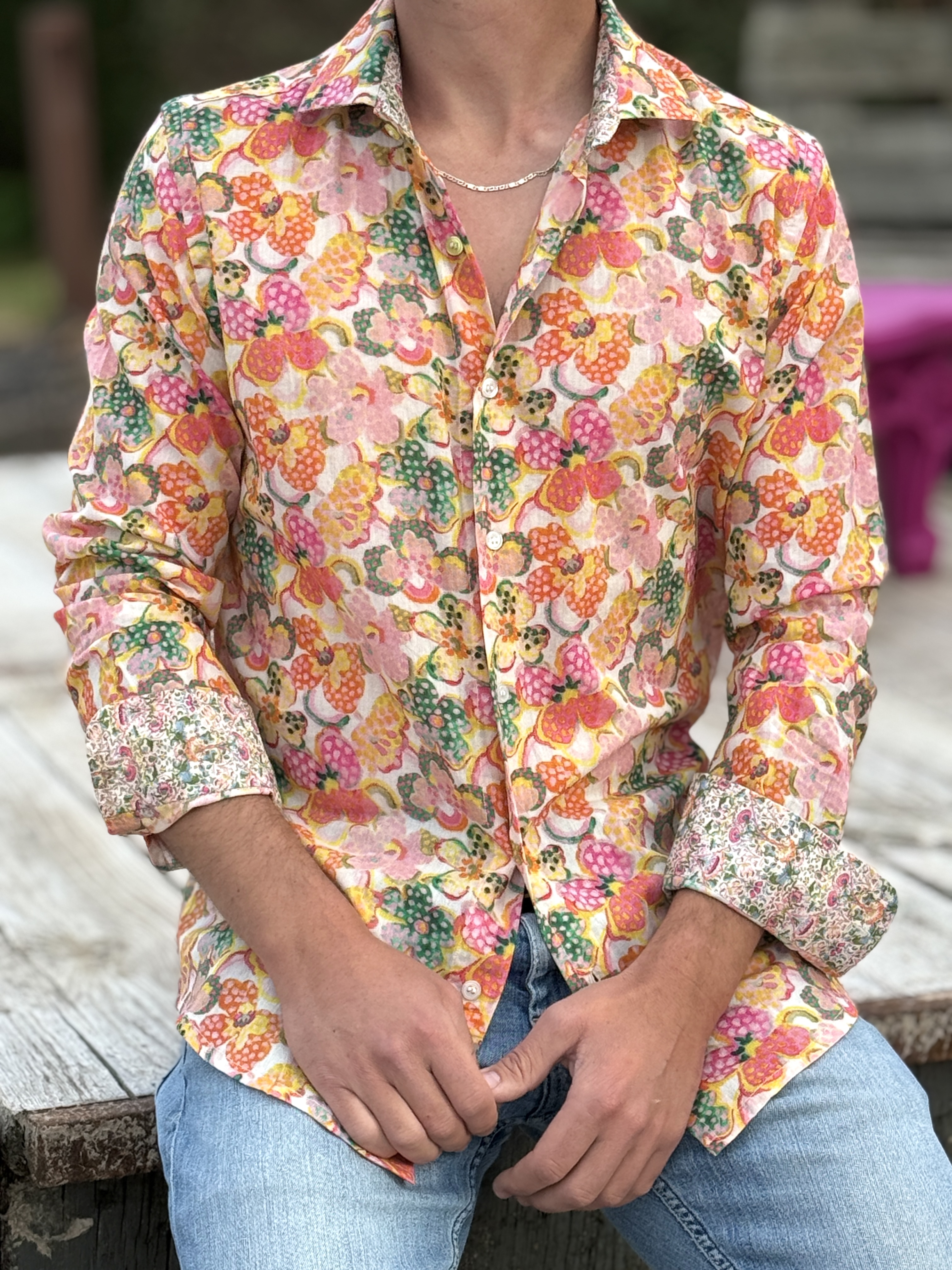Chemise à motifs floraux